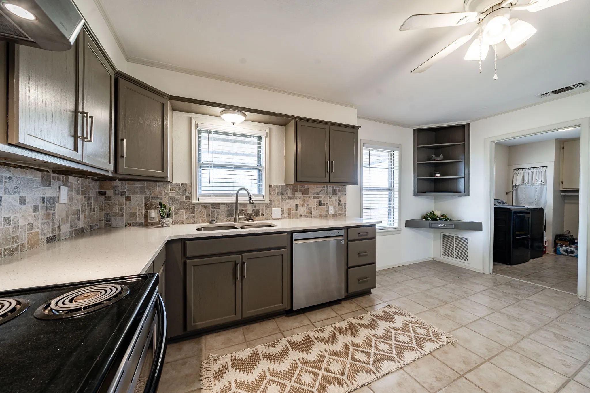Single Family Residence For Sale in Jones County , 10992 State Highway 6, Avoca, Texas 79503, 3 Bedroom, 2 Bathroom, Garage spaces, 2,122 Sqft, built in 1948, mls#21287445, Real Estate Agent in Avoca, Homes For Sale in Jones county, Homes For Sale in Avoca, Realtor in Avoca Texas, Real Estate Brokerage Independent Realty Texas, Luminita Cordes Realtor