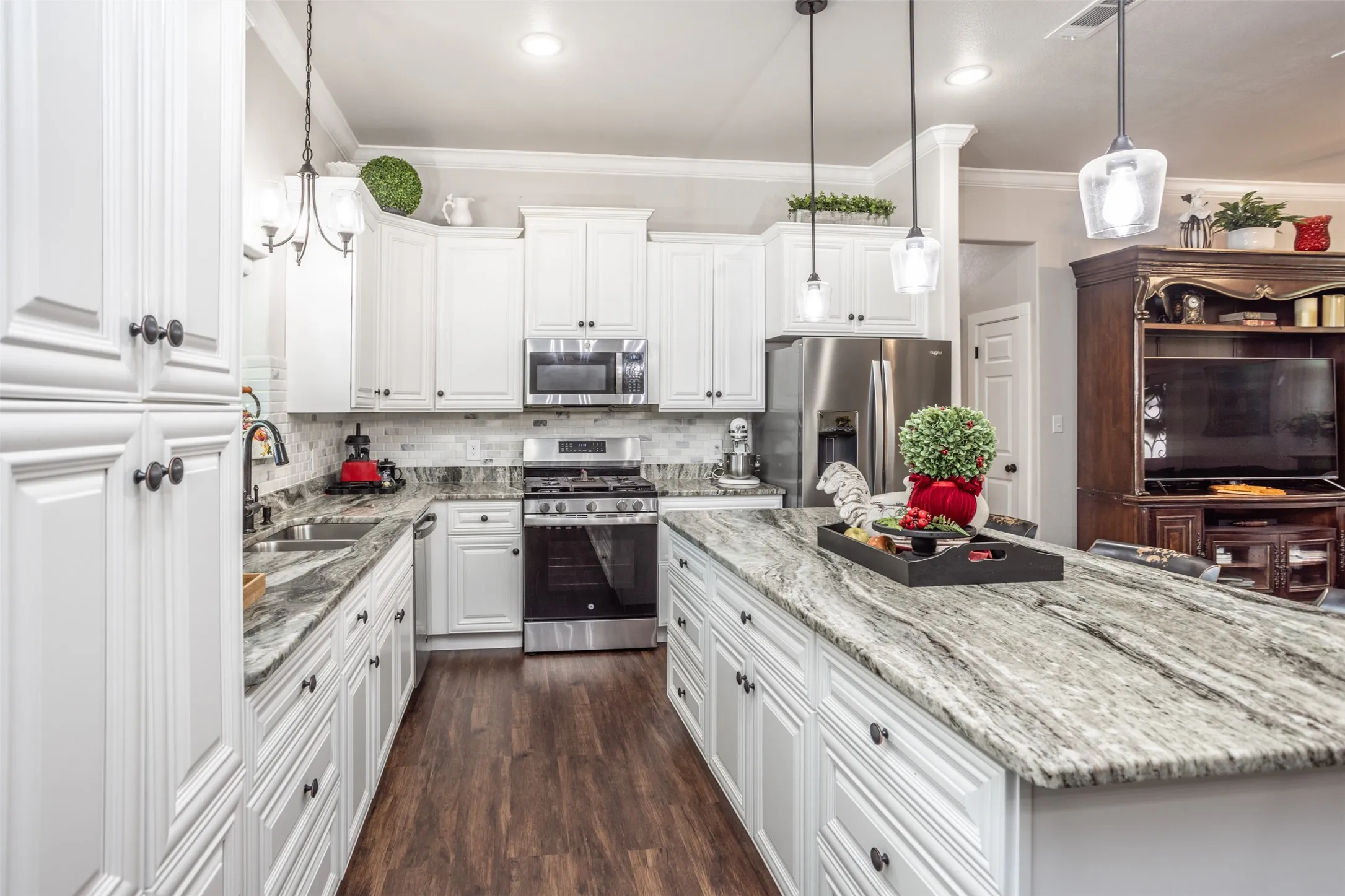 Custom Cabinets, Beautiful Tile Backsplash