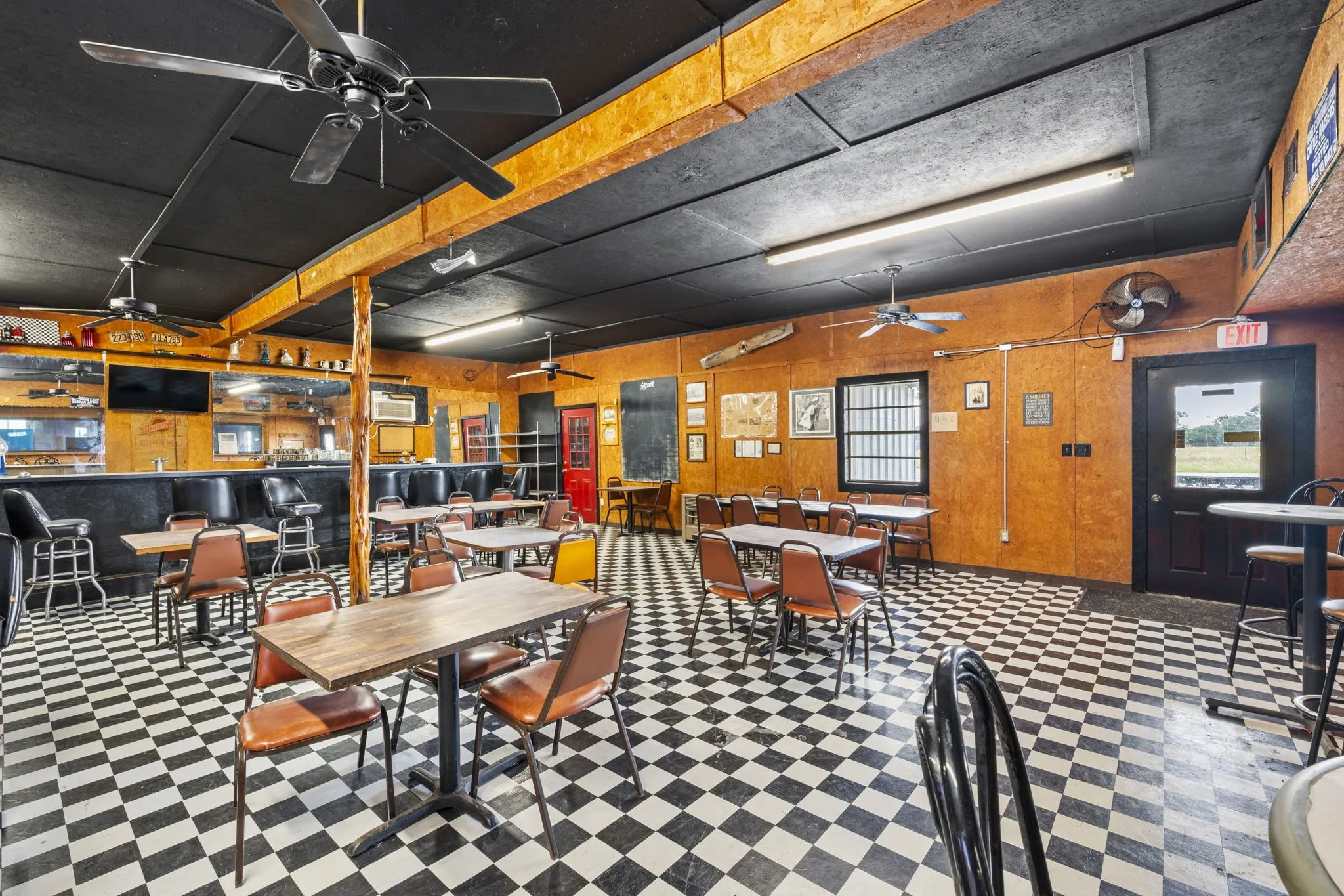 Business For Sale in Palo Pinto County , 3416 S 281 Highway, Mineral Wells, Texas 76067, 0, 0, Garage spaces, 0 Sqft, built in 1990, Price $207,000, mls#21291011, Real Estate Agent in Mineral Wells, Homes For Sale in Palo Pinto county, Homes For Sale in Mineral Wells, Realtor in Mineral Wells Texas, Real Estate Brokerage Independent Realty Texas, Luminita Cordes Realtor