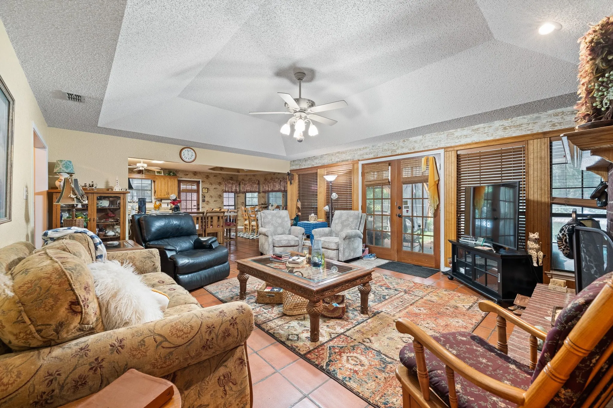 The windows and the wooden blinds add so much character!