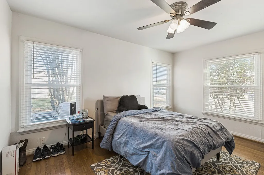 Single Family Residence For Sale in Tarrant County , 3504 Corto Avenue, Fort Worth, Texas 76109, 4 Bedroom, 3 Bathroom, Garage spaces, 2,409 Sqft, built in 1948, mls#21290848, Real Estate Agent in Fort Worth, Homes For Sale in Tarrant county, Homes For Sale in Fort Worth, Realtor in Fort Worth Texas, Real Estate Brokerage Independent Realty Texas, Luminita Cordes Realtor