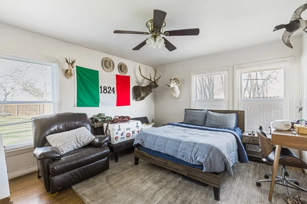 Single Family Residence For Sale in Tarrant County , 3504 Corto Avenue, Fort Worth, Texas 76109, 4 Bedroom, 3 Bathroom, Garage spaces, 2,409 Sqft, built in 1948, mls#21290848, Real Estate Agent in Fort Worth, Homes For Sale in Tarrant county, Homes For Sale in Fort Worth, Realtor in Fort Worth Texas, Real Estate Brokerage Independent Realty Texas, Luminita Cordes Realtor