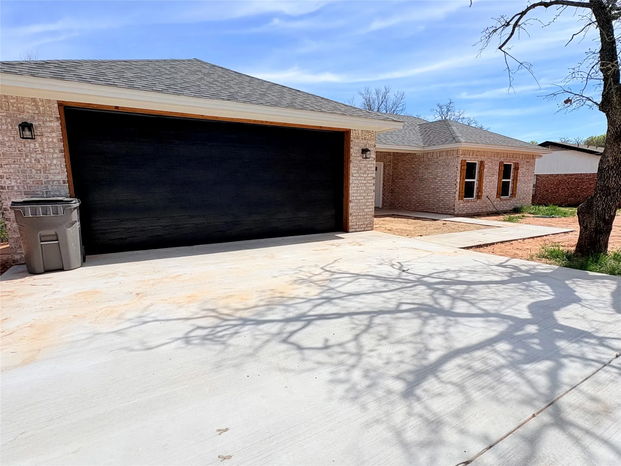 Single Family Residence For Sale in Young County , 1503 S Rodgers Dr, Graham, Texas 76450, 3 Bedroom, 2 Bathroom, 2 Garage spaces, 2,164 Sqft, built in 2026, mls#21290373, Real Estate Agent in Graham, Homes For Sale in Young county, Homes For Sale in Graham, Realtor in Graham Texas, Real Estate Brokerage Independent Realty Texas, Luminita Cordes Realtor