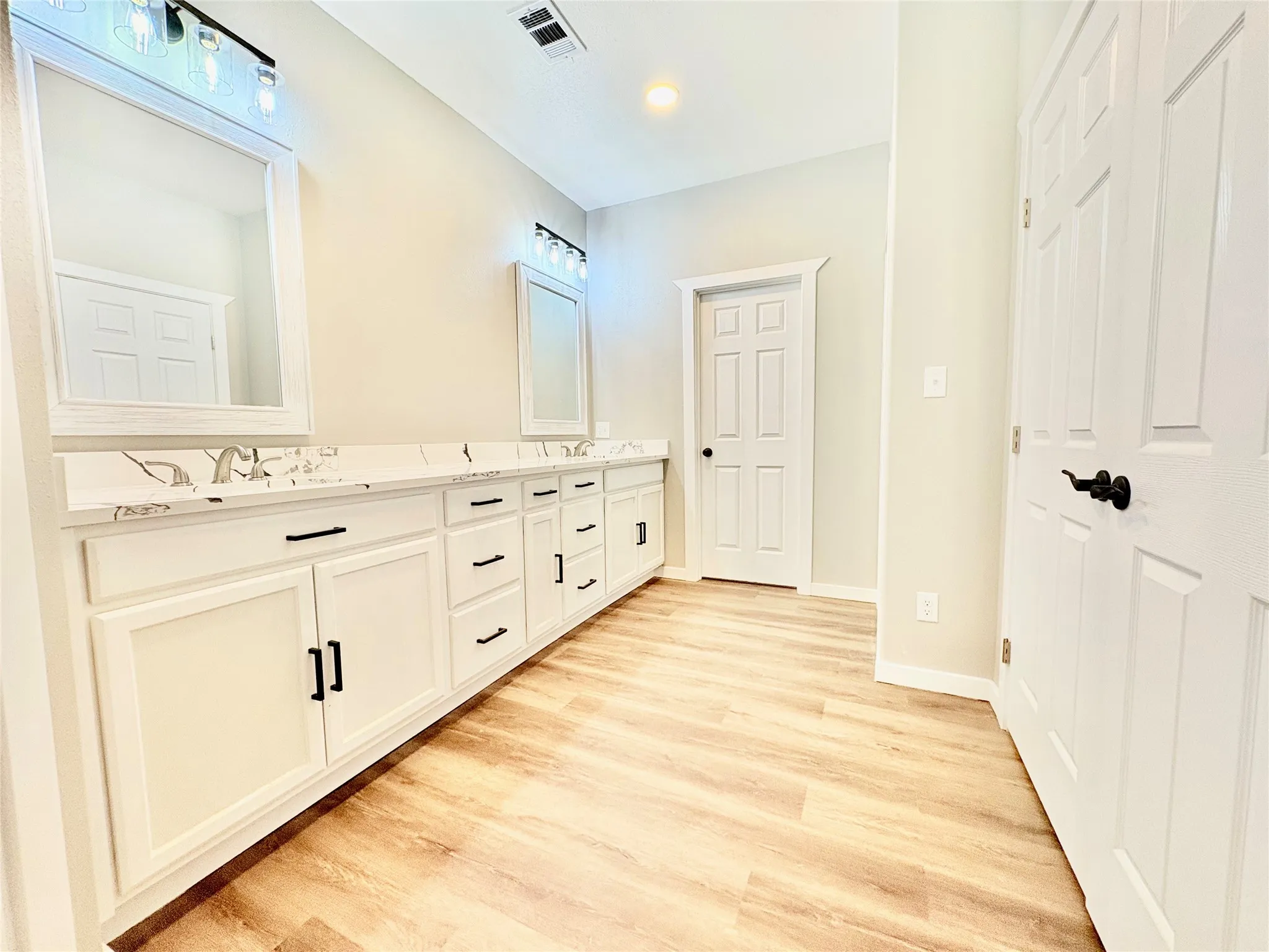 Single Family Residence For Sale in Young County , 1503 S Rodgers Dr, Graham, Texas 76450, 3 Bedroom, 2 Bathroom, 2 Garage spaces, 2,164 Sqft, built in 2026, mls#21290373, Real Estate Agent in Graham, Homes For Sale in Young county, Homes For Sale in Graham, Realtor in Graham Texas, Real Estate Brokerage Independent Realty Texas, Luminita Cordes Realtor