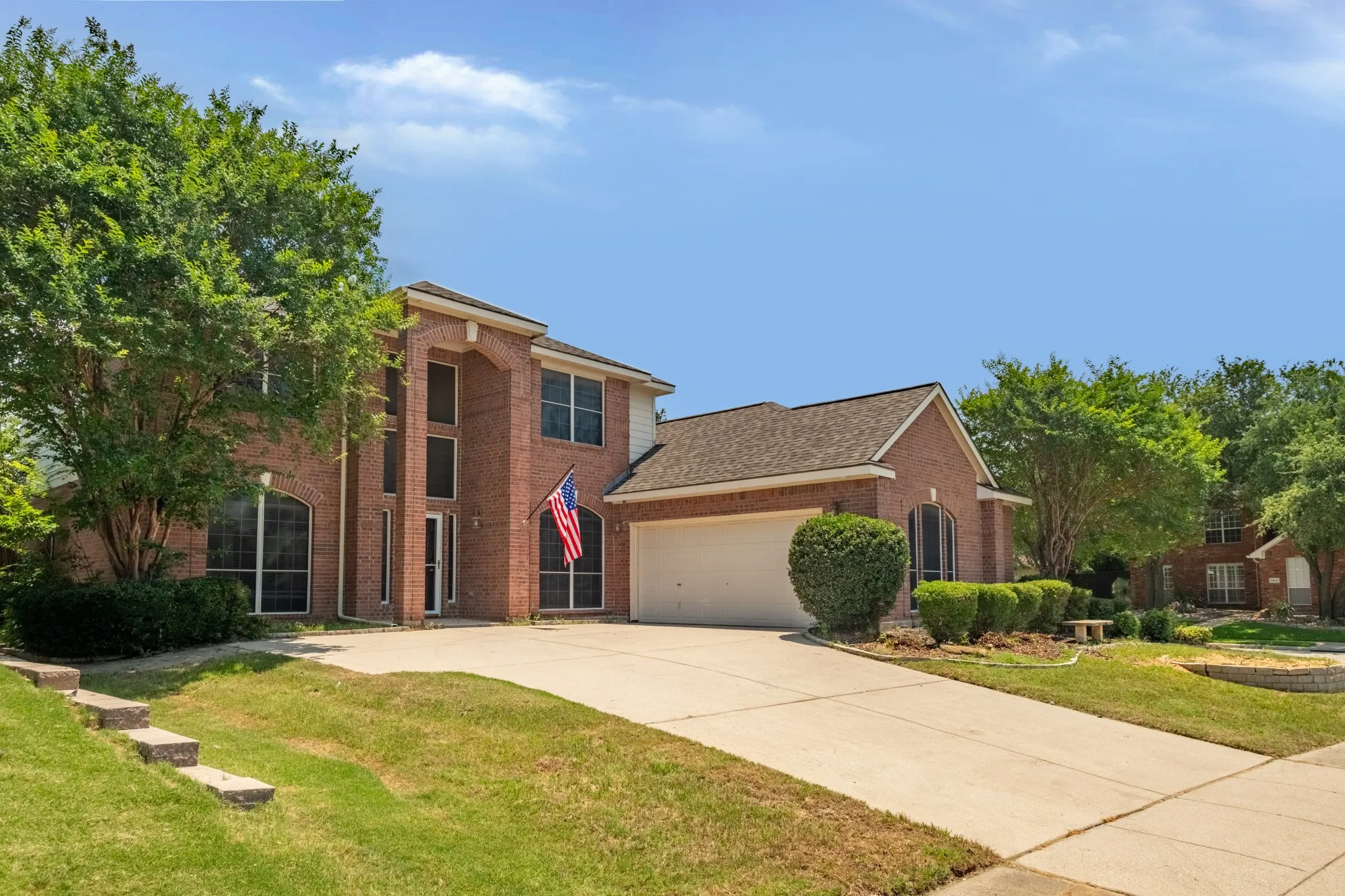 Single Family Residence For Sale in Tarrant County , 7000 Herman Jared Drive, North Richland Hills, Texas 76182, 4 Bedroom, 3 Bathroom, 2 Garage spaces, 2,828 Sqft, built in 1999, mls#21291004, Real Estate Agent in North Richland Hills, Homes For Sale in Tarrant county, Homes For Sale in North Richland Hills, Realtor in North Richland Hills Texas, Real Estate Brokerage Independent Realty Texas, Luminita Cordes Realtor