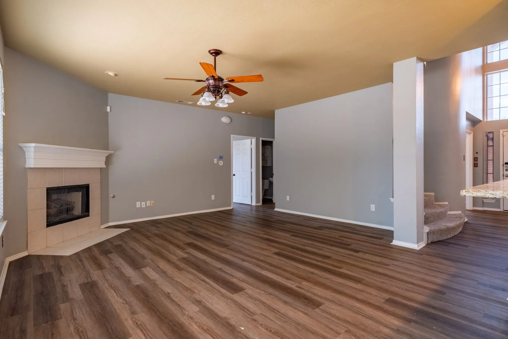 Single Family Residence For Sale in Tarrant County , 7000 Herman Jared Drive, North Richland Hills, Texas 76182, 4 Bedroom, 3 Bathroom, 2 Garage spaces, 2,828 Sqft, built in 1999, mls#21291004, Real Estate Agent in North Richland Hills, Homes For Sale in Tarrant county, Homes For Sale in North Richland Hills, Realtor in North Richland Hills Texas, Real Estate Brokerage Independent Realty Texas, Luminita Cordes Realtor
