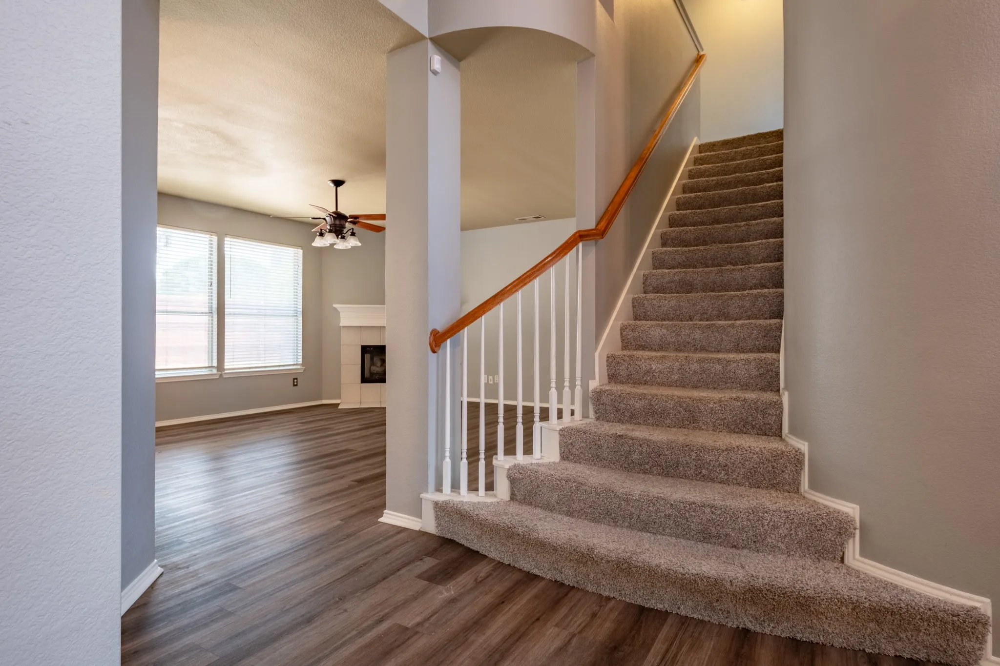 Single Family Residence For Sale in Tarrant County , 7000 Herman Jared Drive, North Richland Hills, Texas 76182, 4 Bedroom, 3 Bathroom, 2 Garage spaces, 2,828 Sqft, built in 1999, mls#21291004, Real Estate Agent in North Richland Hills, Homes For Sale in Tarrant county, Homes For Sale in North Richland Hills, Realtor in North Richland Hills Texas, Real Estate Brokerage Independent Realty Texas, Luminita Cordes Realtor