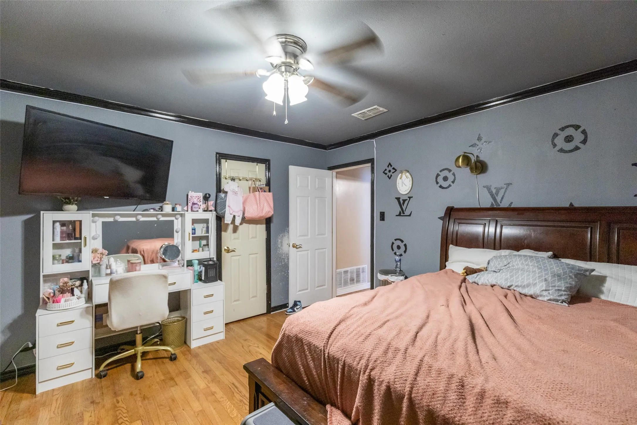 Single Family Residence For Sale in Taylor County , 1925 Chestnut Street, Abilene, Texas 79602, 3 Bedroom, 1 Bathroom, 2 Garage spaces, 1,552 Sqft, built in 1942, mls#21277177, Real Estate Agent in Abilene, Homes For Sale in Taylor county, Homes For Sale in Abilene, Realtor in Abilene Texas, Real Estate Brokerage Independent Realty Texas, Luminita Cordes Realtor