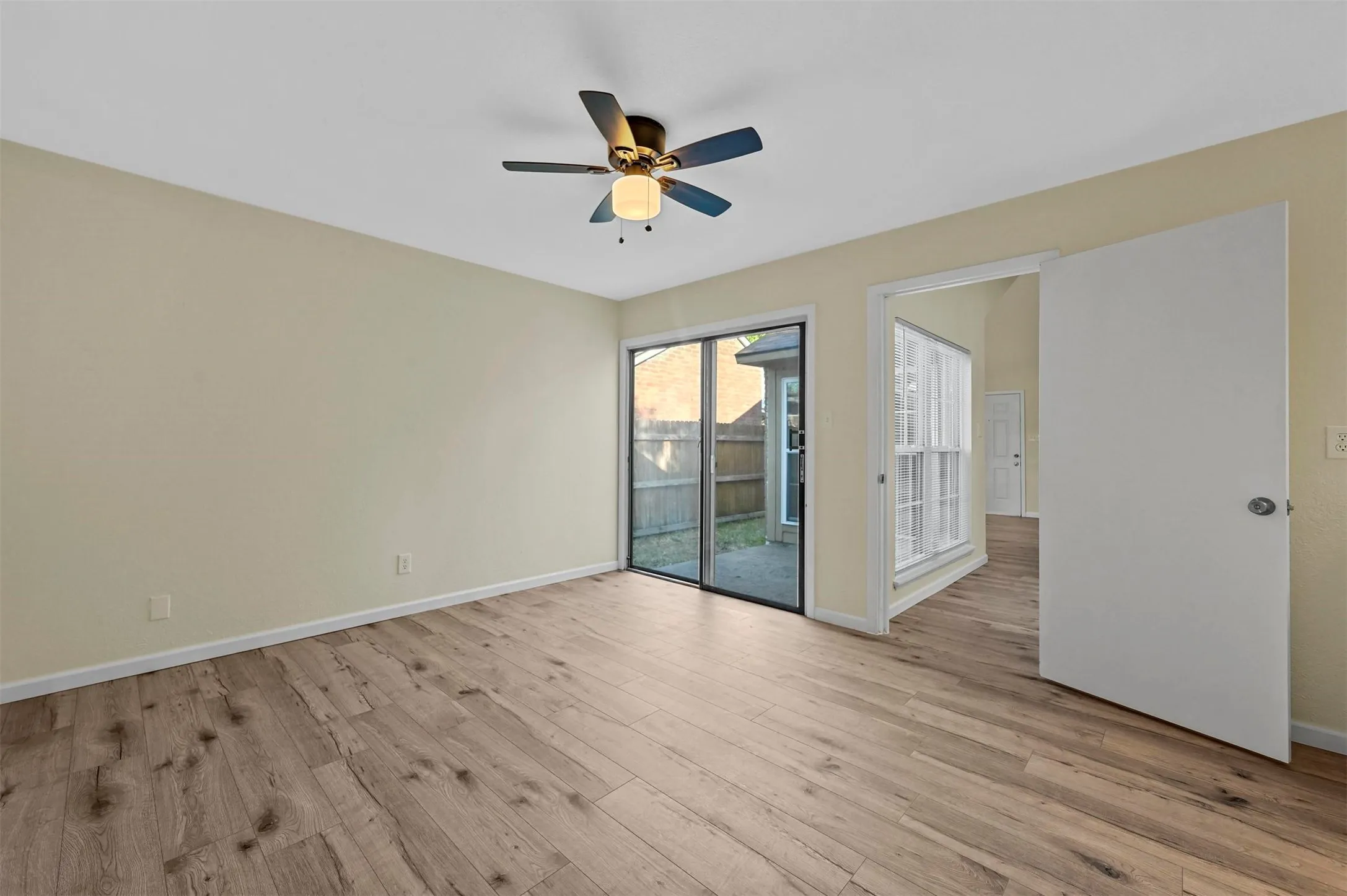 Single Family Residence For Rent in Denton County , 6005 Dooley Drive, The Colony, Texas 75056, 2 Bedrooms, 2 Bathrooms, Garage spaces, 1,227 Sqft, built in 1982, Price $1,995, mls#21291055, Real Estate Agent in The Colony, Homes For Rent in Denton county, Homes For Rent in The Colony, Realtor in The Colony Texas, Real Estate Brokerage Independent Realty Texas, Luminita Cordes Realtor