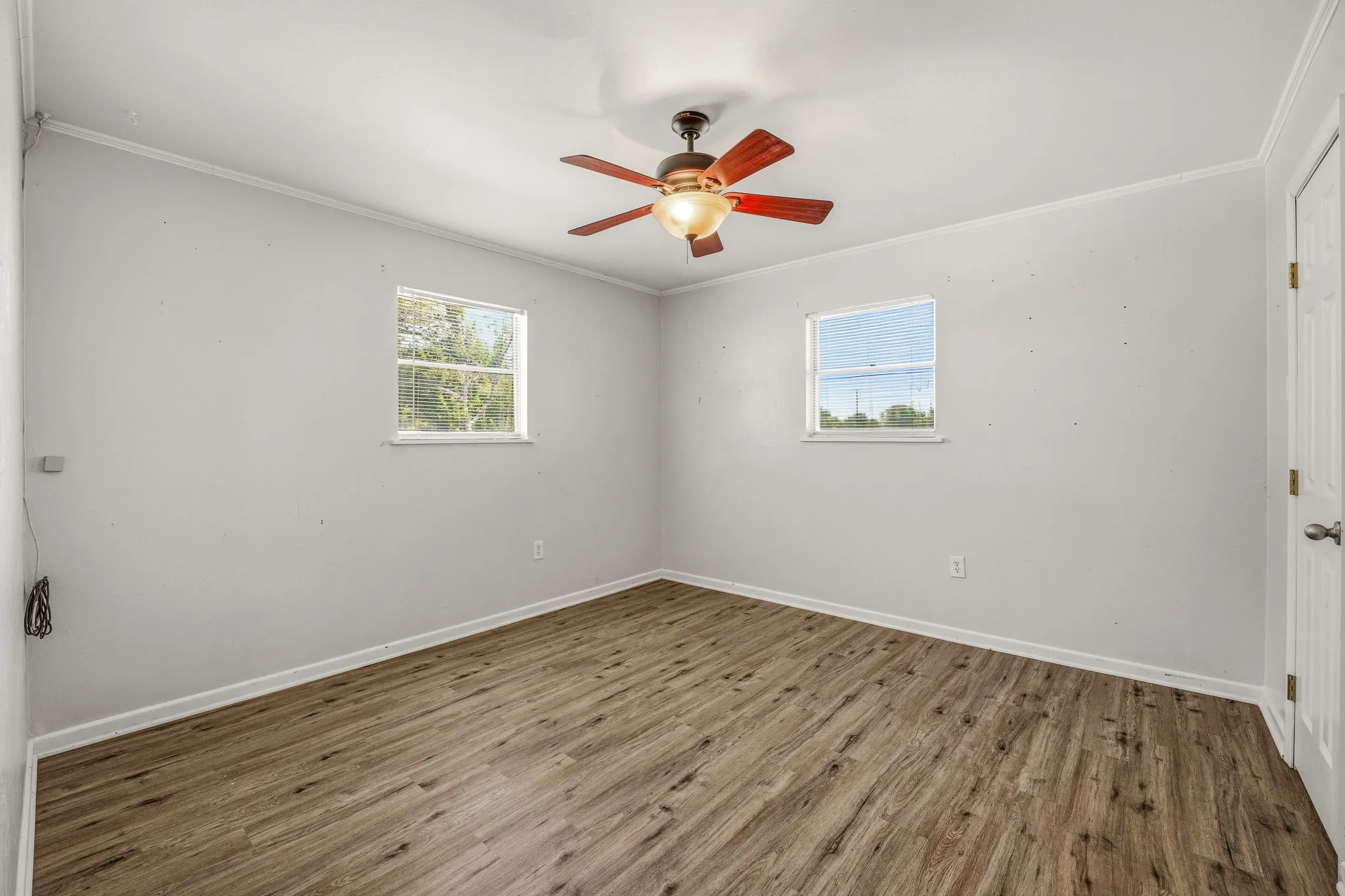 Single Family Residence For Sale in Erath County , 1571 W Ash Street, Stephenville, Texas 76401, 4 Bedroom, 3 Bathroom, 2 Garage spaces, 2,336 Sqft, built in 1963, mls#21290313, Real Estate Agent in Stephenville, Homes For Sale in Erath county, Homes For Sale in Stephenville, Realtor in Stephenville Texas, Real Estate Brokerage Independent Realty Texas, Luminita Cordes Realtor