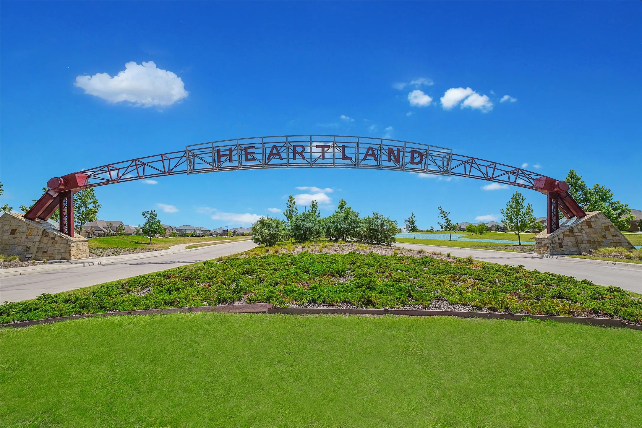 Single Family Residence For Rent in Kaufman County , 4003 Bighorn Drive, Forney, Texas 75126, 4 Bedroom, 3 Bathroom, 2 Garage spaces, 2,517 Sqft, built in 2019, mls#21288464, Real Estate Agent in Forney, Homes For Rent in Kaufman county, Homes For Rent in Forney, Realtor in Forney Texas, Real Estate Brokerage Independent Realty Texas, Luminita Cordes Realtor
