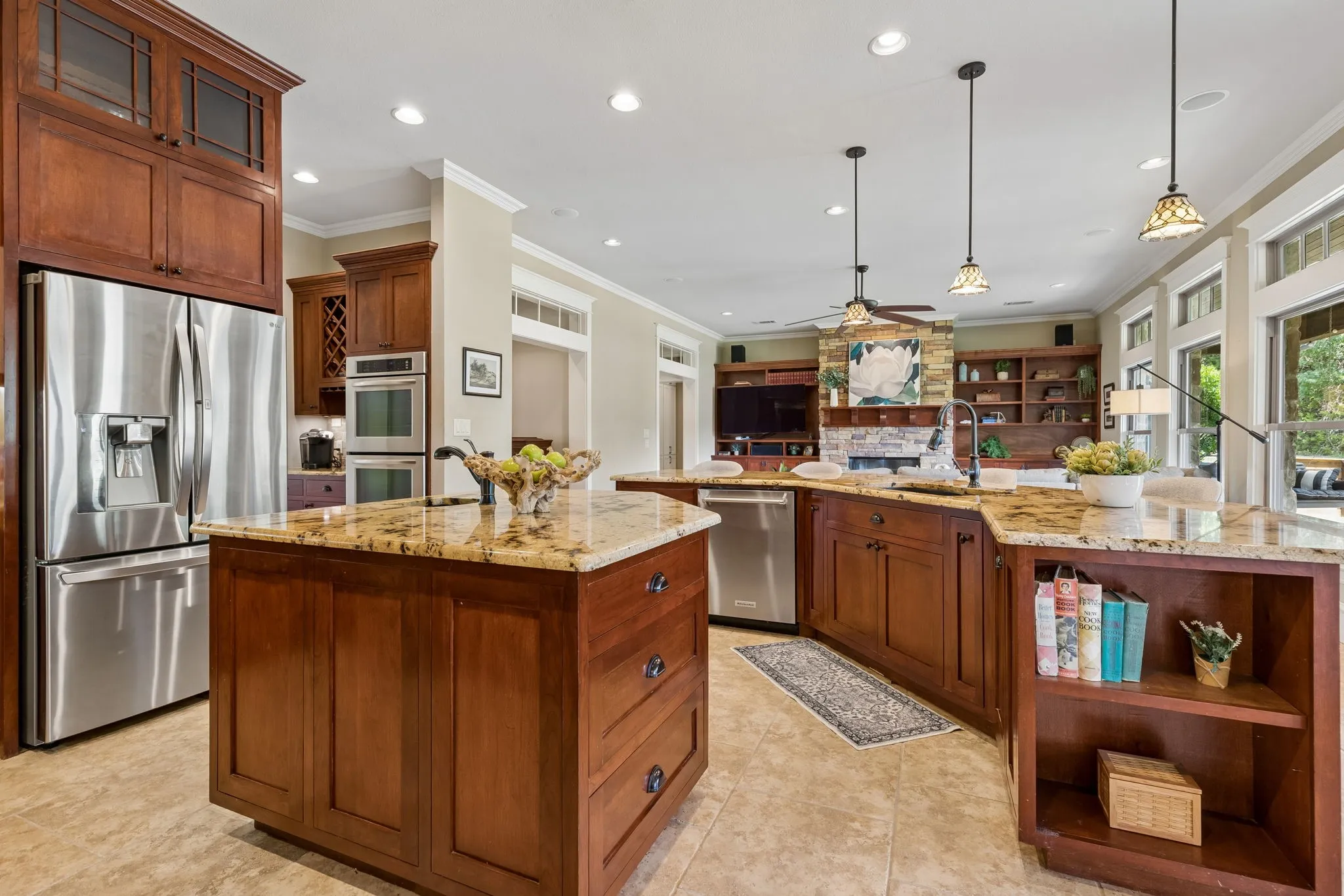 Single Family Residence For Sale in Parker County , 206 Rodeo Drive, Azle, Texas 76020, 4 Bedroom, 4 Bathroom, 3 Garage spaces, 5,162 Sqft, built in 2008, mls#21288195, Real Estate Agent in Azle, Homes For Sale in Parker county, Homes For Sale in Azle, Realtor in Azle Texas, Real Estate Brokerage Independent Realty Texas, Luminita Cordes Realtor