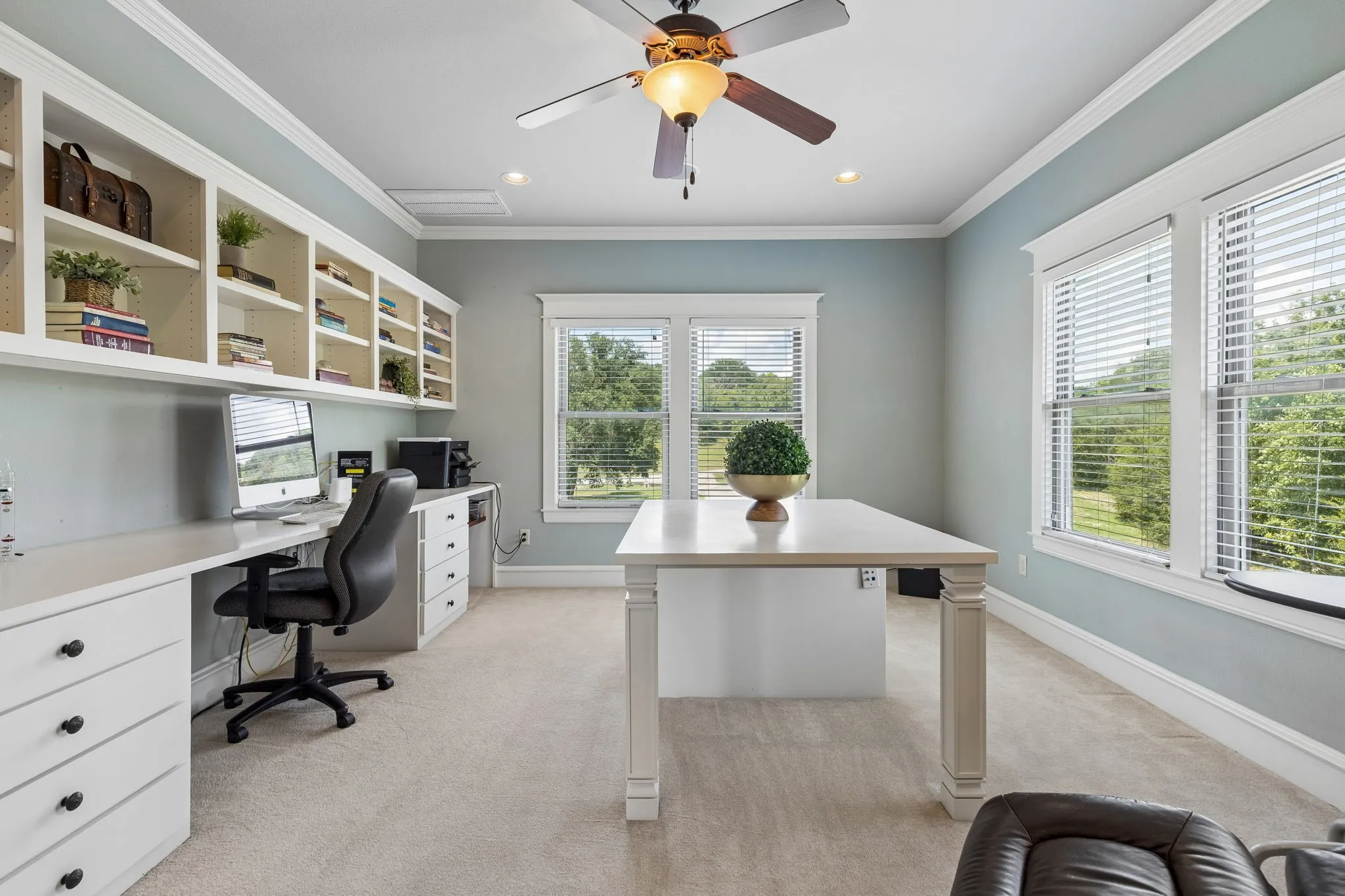 Single Family Residence For Sale in Parker County , 206 Rodeo Drive, Azle, Texas 76020, 4 Bedroom, 4 Bathroom, 3 Garage spaces, 5,162 Sqft, built in 2008, mls#21288195, Real Estate Agent in Azle, Homes For Sale in Parker county, Homes For Sale in Azle, Realtor in Azle Texas, Real Estate Brokerage Independent Realty Texas, Luminita Cordes Realtor