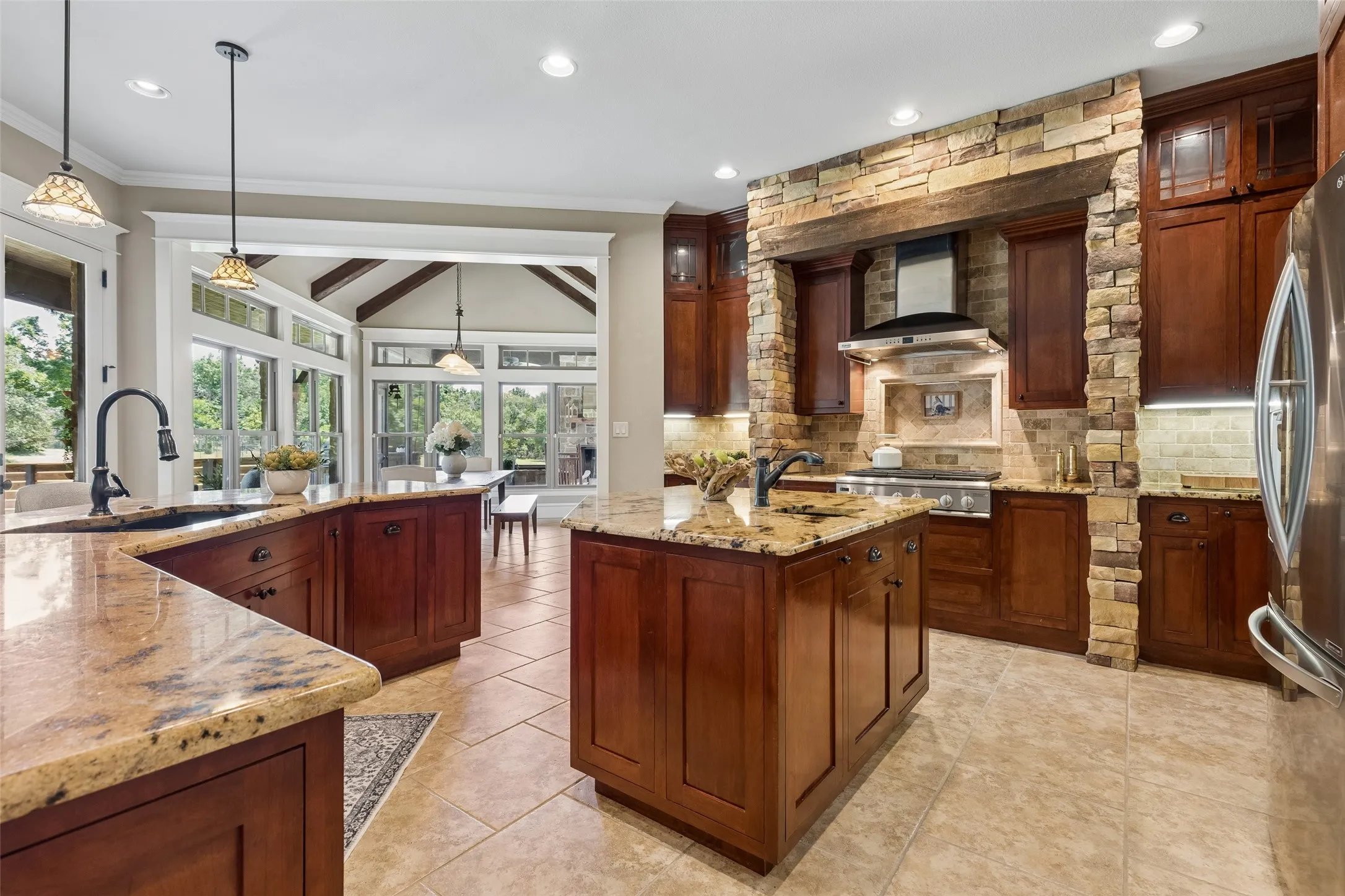 Single Family Residence For Sale in Parker County , 206 Rodeo Drive, Azle, Texas 76020, 4 Bedroom, 4 Bathroom, 3 Garage spaces, 5,162 Sqft, built in 2008, mls#21288195, Real Estate Agent in Azle, Homes For Sale in Parker county, Homes For Sale in Azle, Realtor in Azle Texas, Real Estate Brokerage Independent Realty Texas, Luminita Cordes Realtor