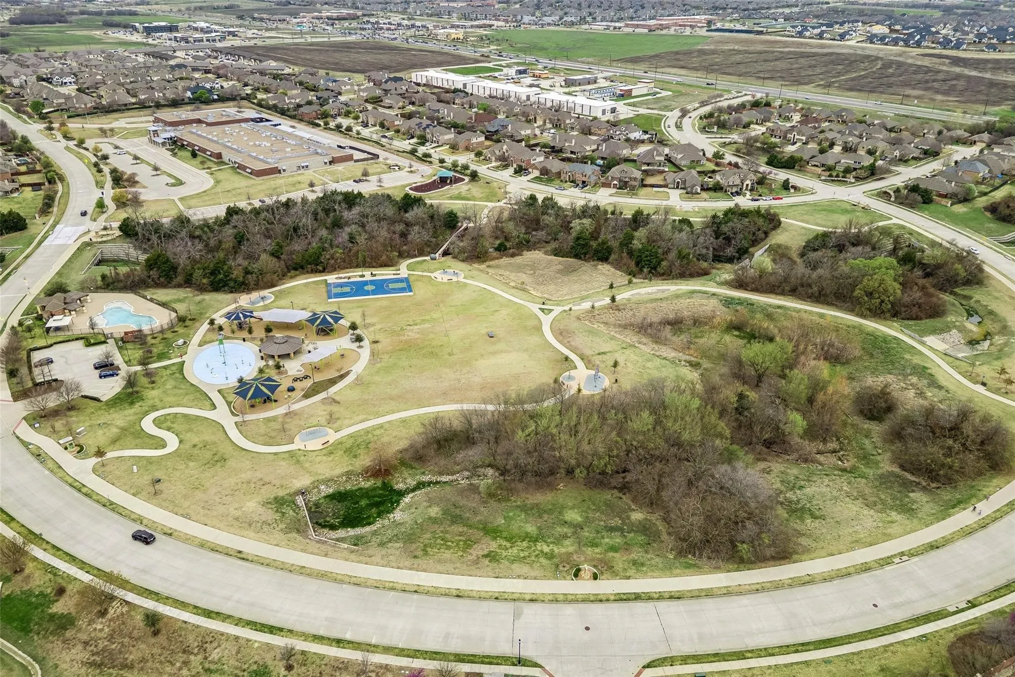 Extensive community park with multiple recreational areas