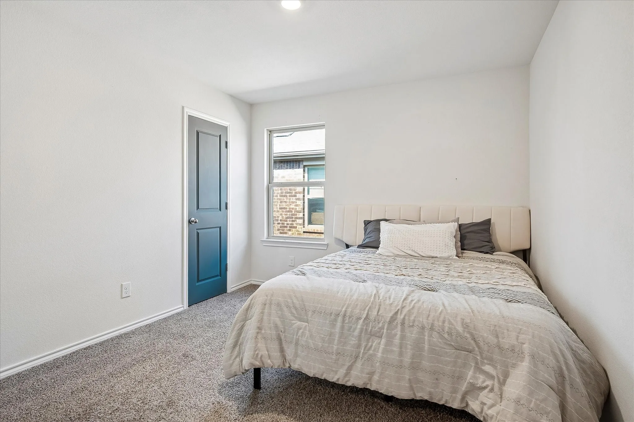 Single Family Residence For Sale in Denton County , 936 Glover Drive, Aubrey, Texas 76227, 4 Bedroom, 2 Bathroom, 2 Garage spaces, 1,836 Sqft, built in 2021, mls#21271149, Real Estate Agent in Aubrey, Homes For Sale in Denton county, Homes For Sale in Aubrey, Realtor in Aubrey Texas, Real Estate Brokerage Independent Realty Texas, Luminita Cordes Realtor