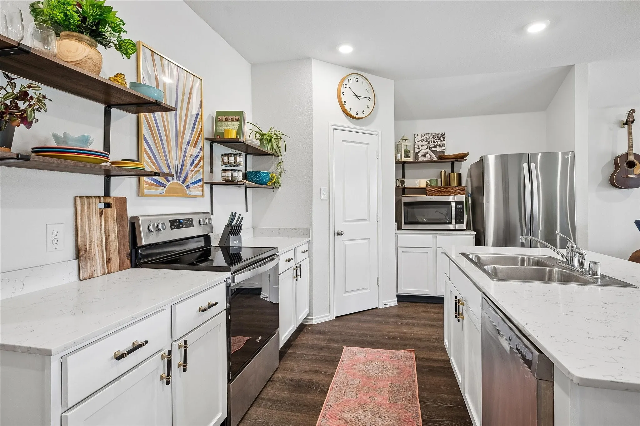Single Family Residence For Sale in Denton County , 936 Glover Drive, Aubrey, Texas 76227, 4 Bedroom, 2 Bathroom, 2 Garage spaces, 1,836 Sqft, built in 2021, mls#21271149, Real Estate Agent in Aubrey, Homes For Sale in Denton county, Homes For Sale in Aubrey, Realtor in Aubrey Texas, Real Estate Brokerage Independent Realty Texas, Luminita Cordes Realtor