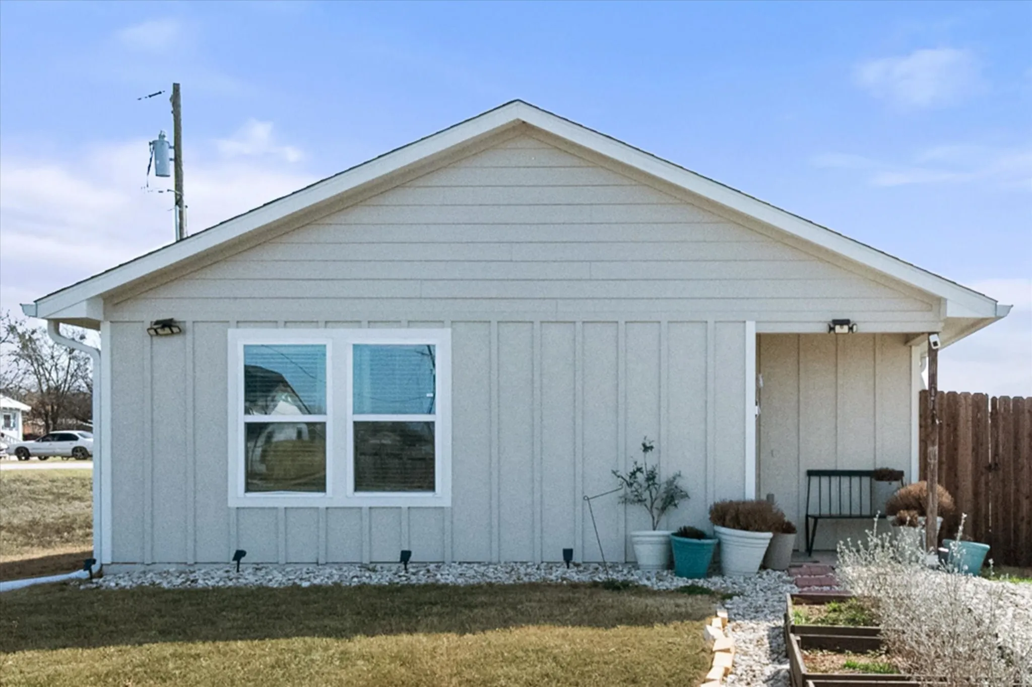 Single Family Residence For Sale in Hill County , 101 Allie Court, Itasca, Texas 76055, 3 Bedrooms, 2 Bathrooms, Garage spaces, 1,110 Sqft, built in 2022, Price $205,000, mls#21291094, Real Estate Agent in Itasca, Homes For Sale in Hill county, Homes For Sale in Itasca, Realtor in Itasca Texas, Real Estate Brokerage Independent Realty Texas, Luminita Cordes Realtor
