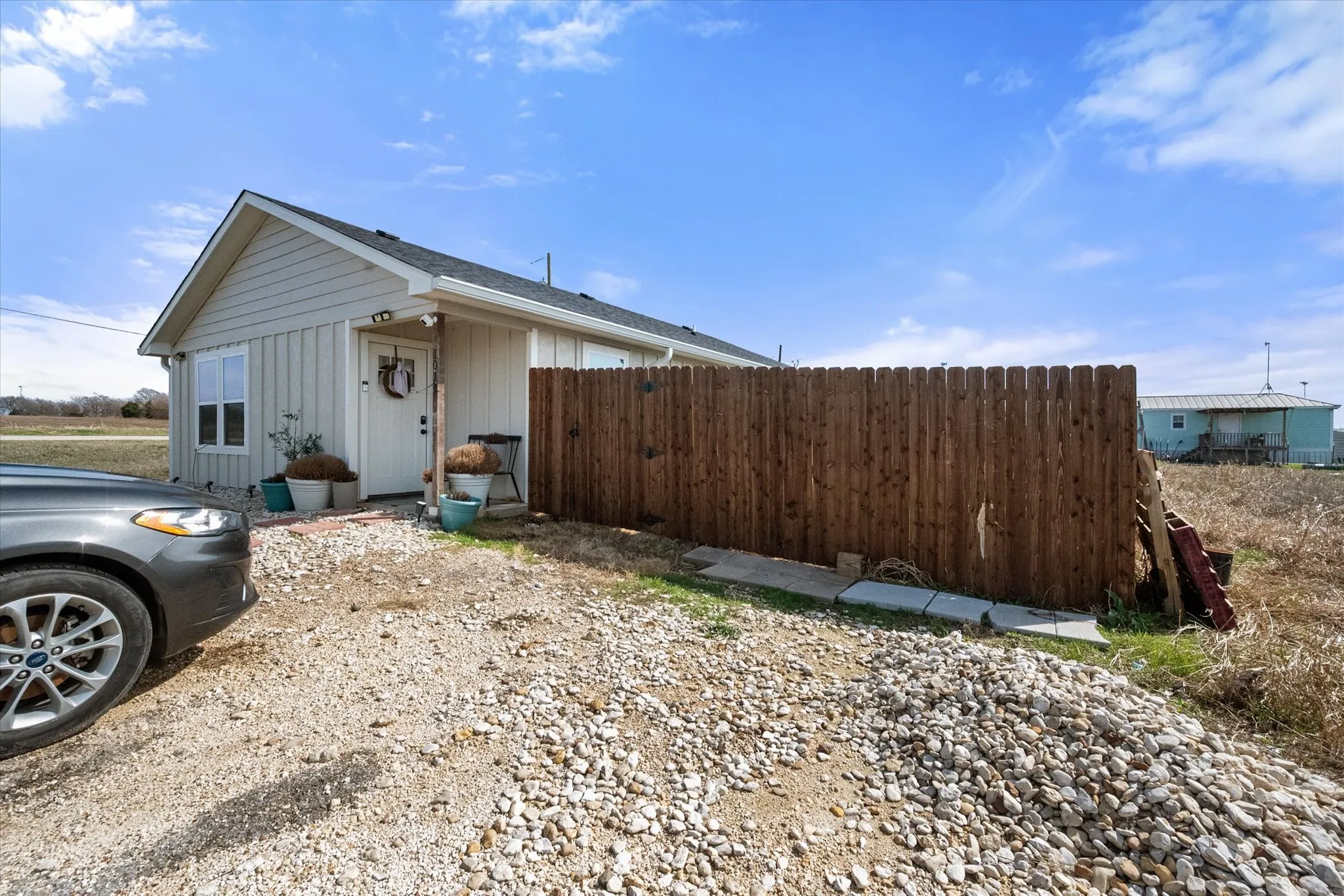 Single Family Residence For Sale in Hill County , 101 Allie Court, Itasca, Texas 76055, 3 Bedrooms, 2 Bathrooms, Garage spaces, 1,110 Sqft, built in 2022, Price $205,000, mls#21291094, Real Estate Agent in Itasca, Homes For Sale in Hill county, Homes For Sale in Itasca, Realtor in Itasca Texas, Real Estate Brokerage Independent Realty Texas, Luminita Cordes Realtor