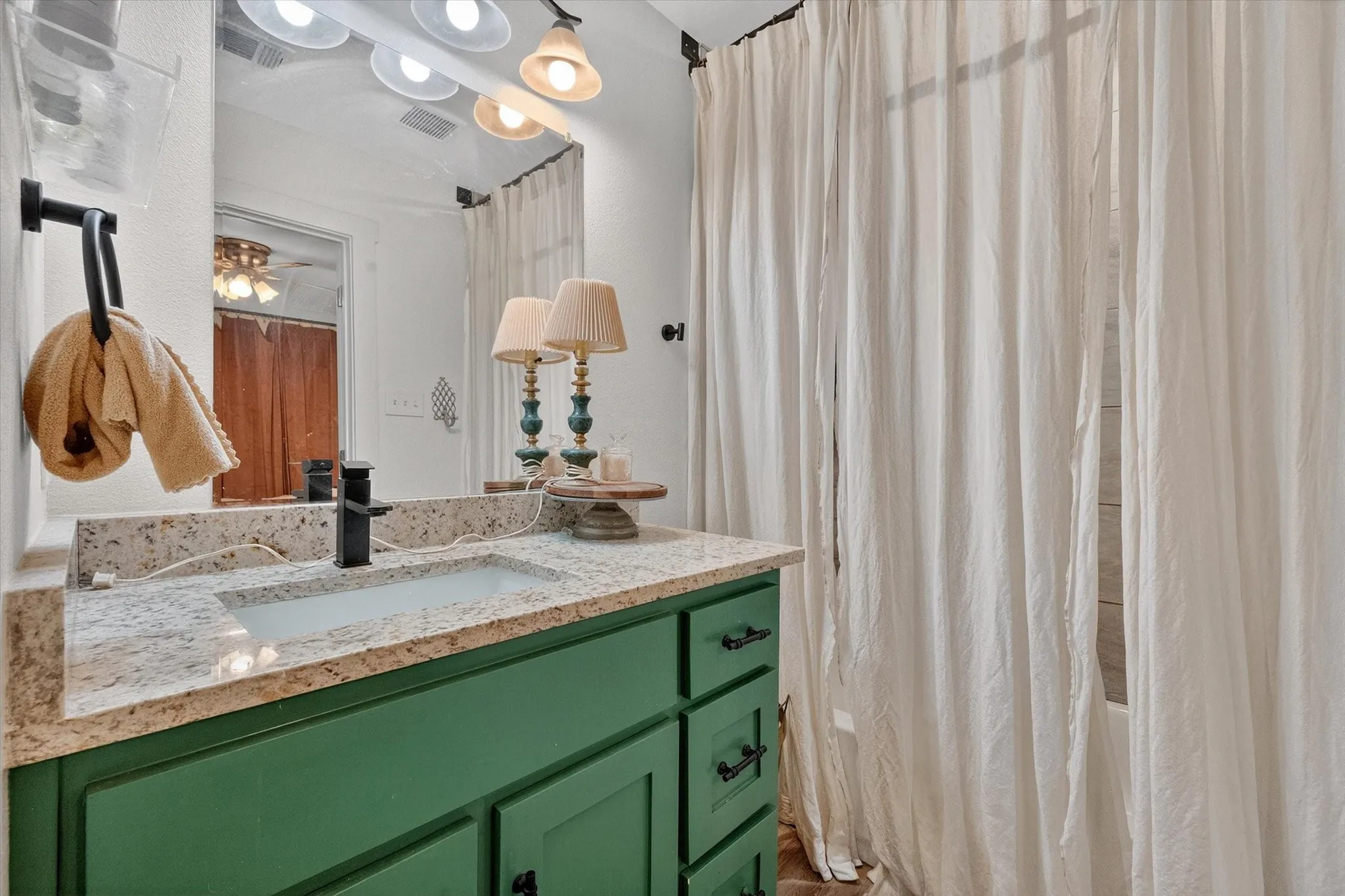 Single Family Residence For Sale in Hill County , 101 Allie Court, Itasca, Texas 76055, 3 Bedrooms, 2 Bathrooms, Garage spaces, 1,110 Sqft, built in 2022, Price $205,000, mls#21291094, Real Estate Agent in Itasca, Homes For Sale in Hill county, Homes For Sale in Itasca, Realtor in Itasca Texas, Real Estate Brokerage Independent Realty Texas, Luminita Cordes Realtor