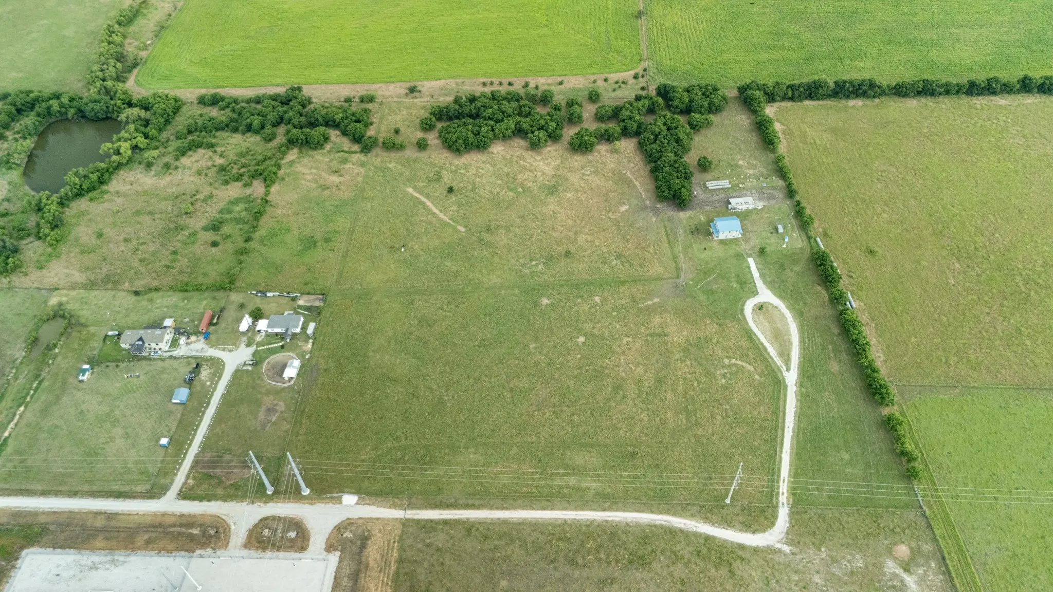 Single Family Residence For Sale in Wise County , 124 County Road 4511, Decatur, Texas 76234, 3 Bedroom, 3 Bathroom, Garage spaces, 1,800 Sqft, built in 2022, mls#21290693, Real Estate Agent in Decatur, Homes For Sale in Wise county, Homes For Sale in Decatur, Realtor in Decatur Texas, Real Estate Brokerage Independent Realty Texas, Luminita Cordes Realtor