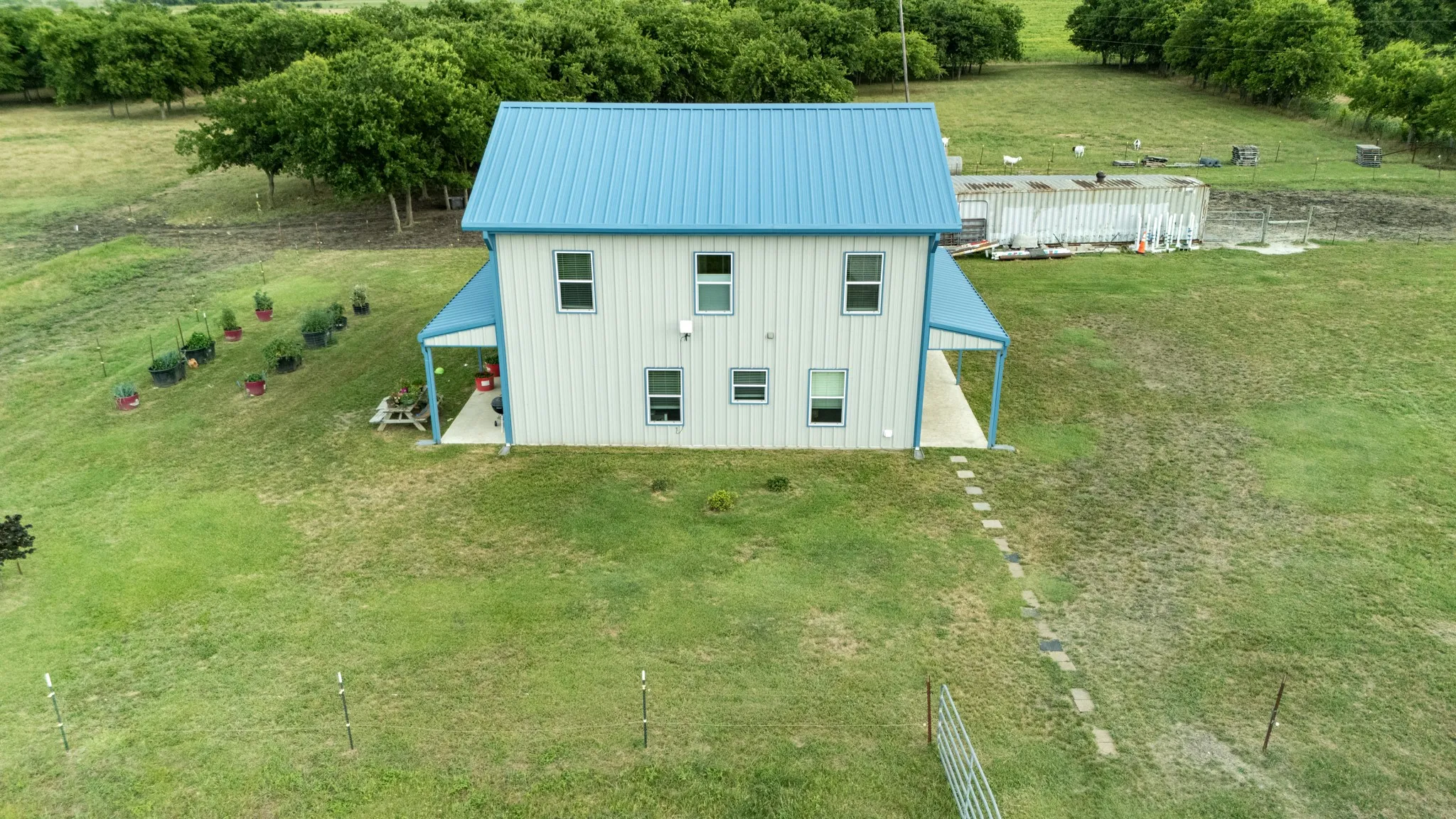 Single Family Residence For Sale in Wise County , 124 County Road 4511, Decatur, Texas 76234, 3 Bedroom, 3 Bathroom, Garage spaces, 1,800 Sqft, built in 2022, mls#21290693, Real Estate Agent in Decatur, Homes For Sale in Wise county, Homes For Sale in Decatur, Realtor in Decatur Texas, Real Estate Brokerage Independent Realty Texas, Luminita Cordes Realtor