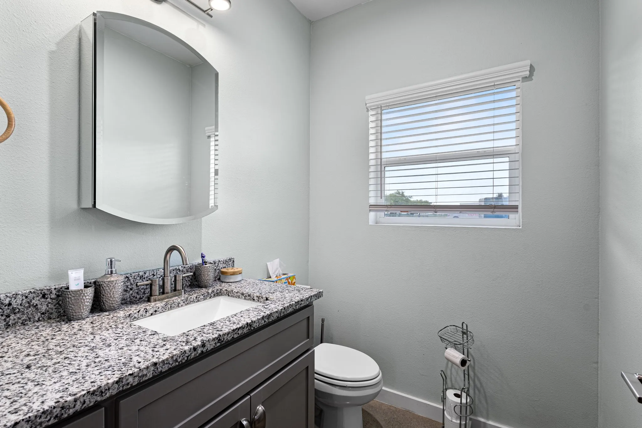 Single Family Residence For Sale in Wise County , 124 County Road 4511, Decatur, Texas 76234, 3 Bedroom, 3 Bathroom, Garage spaces, 1,800 Sqft, built in 2022, mls#21290693, Real Estate Agent in Decatur, Homes For Sale in Wise county, Homes For Sale in Decatur, Realtor in Decatur Texas, Real Estate Brokerage Independent Realty Texas, Luminita Cordes Realtor