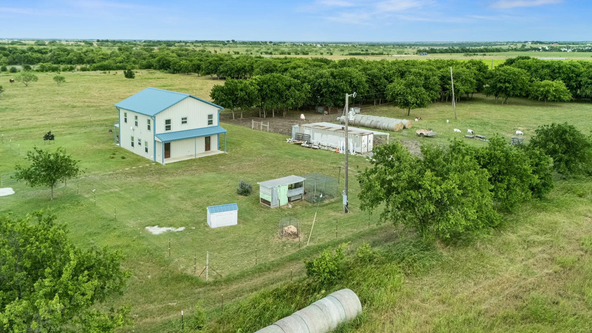 Single Family Residence For Sale in Wise County , 124 County Road 4511, Decatur, Texas 76234, 3 Bedroom, 3 Bathroom, Garage spaces, 1,800 Sqft, built in 2022, mls#21290693, Real Estate Agent in Decatur, Homes For Sale in Wise county, Homes For Sale in Decatur, Realtor in Decatur Texas, Real Estate Brokerage Independent Realty Texas, Luminita Cordes Realtor