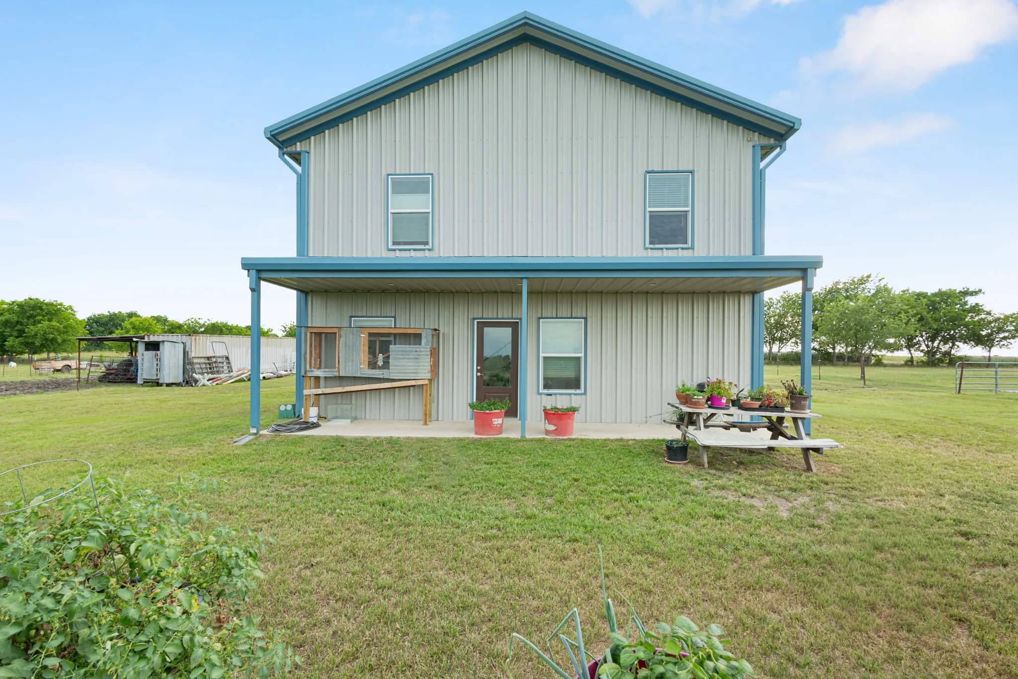 Single Family Residence For Sale in Wise County , 124 County Road 4511, Decatur, Texas 76234, 3 Bedroom, 3 Bathroom, Garage spaces, 1,800 Sqft, built in 2022, mls#21290693, Real Estate Agent in Decatur, Homes For Sale in Wise county, Homes For Sale in Decatur, Realtor in Decatur Texas, Real Estate Brokerage Independent Realty Texas, Luminita Cordes Realtor