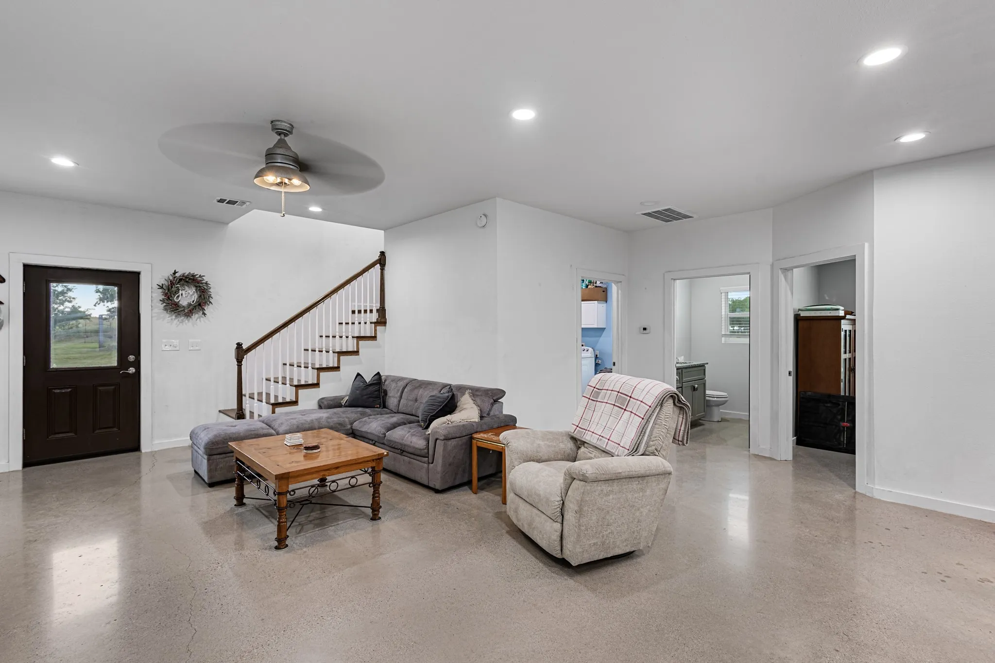 Single Family Residence For Sale in Wise County , 124 County Road 4511, Decatur, Texas 76234, 3 Bedroom, 3 Bathroom, Garage spaces, 1,800 Sqft, built in 2022, mls#21290693, Real Estate Agent in Decatur, Homes For Sale in Wise county, Homes For Sale in Decatur, Realtor in Decatur Texas, Real Estate Brokerage Independent Realty Texas, Luminita Cordes Realtor