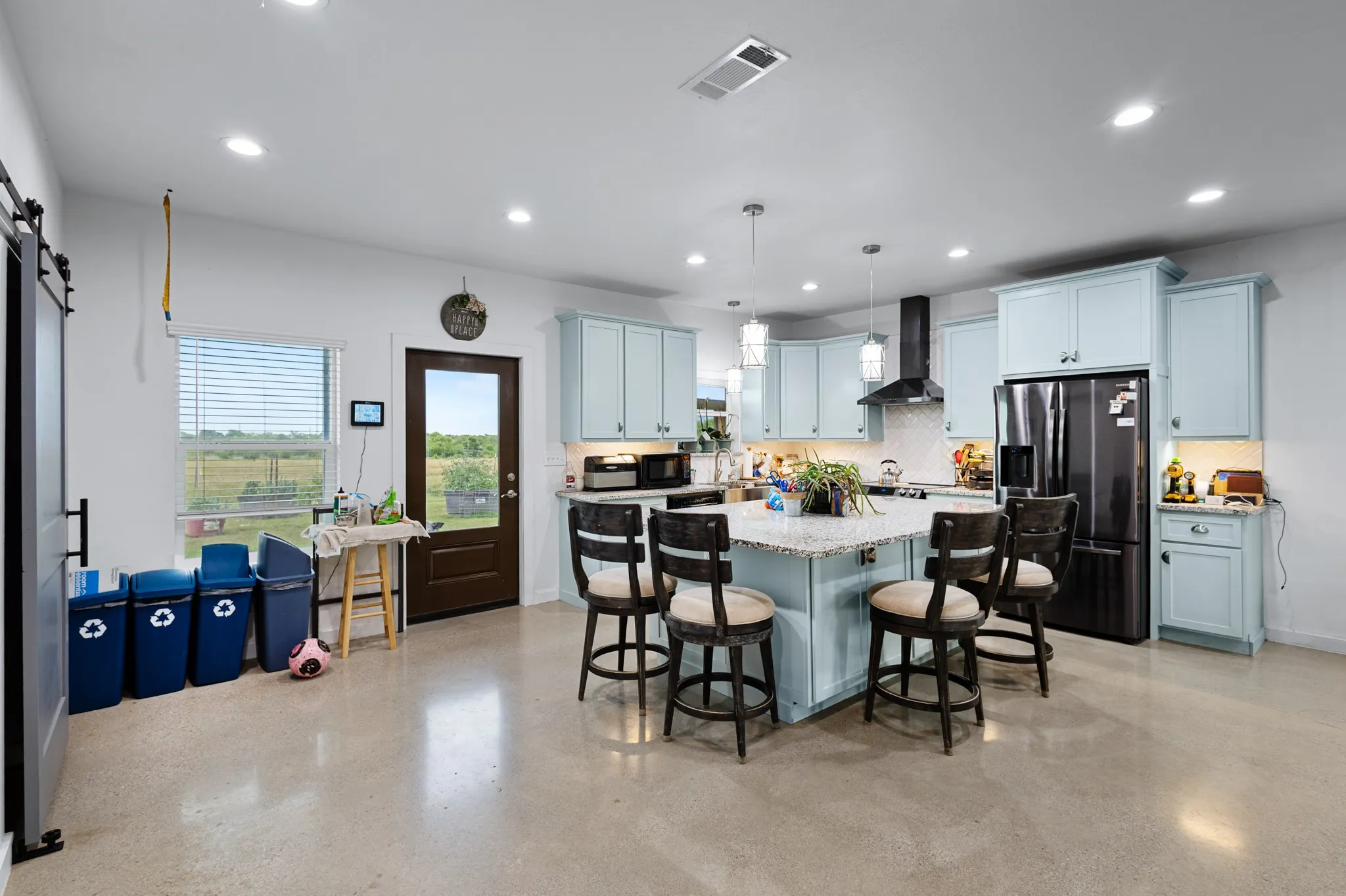 Single Family Residence For Sale in Wise County , 124 County Road 4511, Decatur, Texas 76234, 3 Bedroom, 3 Bathroom, Garage spaces, 1,800 Sqft, built in 2022, mls#21290693, Real Estate Agent in Decatur, Homes For Sale in Wise county, Homes For Sale in Decatur, Realtor in Decatur Texas, Real Estate Brokerage Independent Realty Texas, Luminita Cordes Realtor