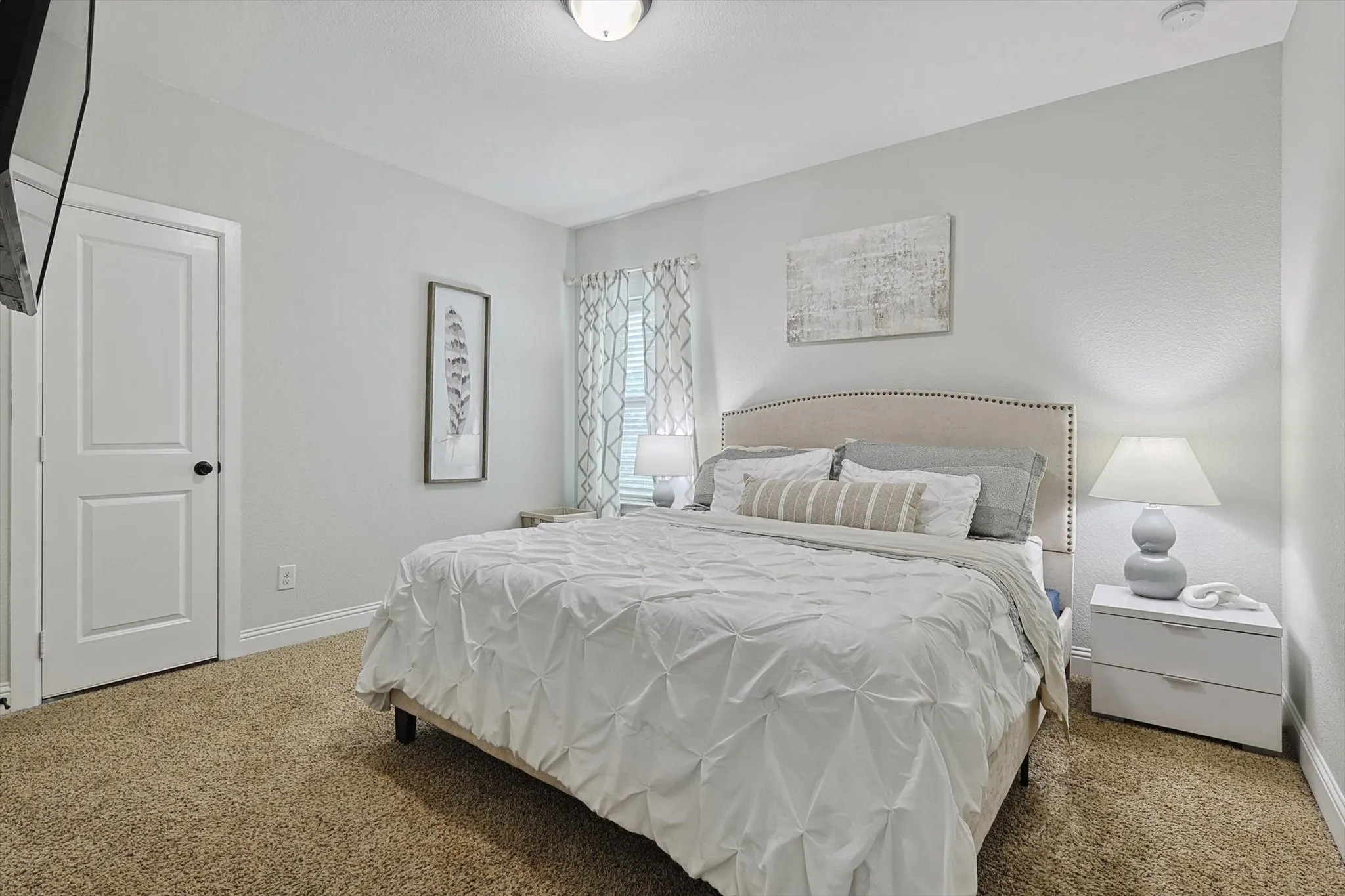 New photos coming soon, NO CARPET! hardwood floors installed. Bedroom#5