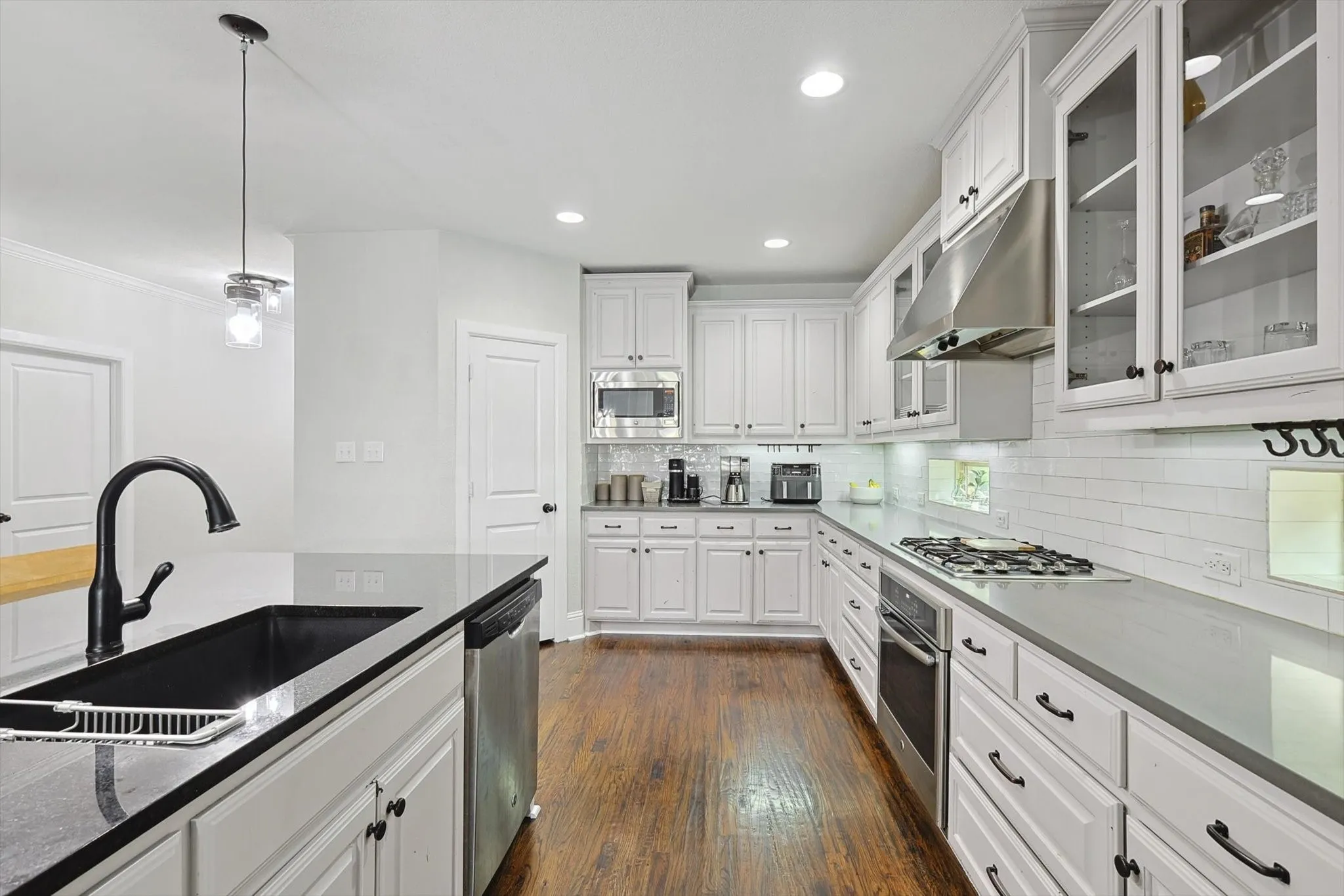 Single Family Residence For Sale in Denton County , 1528 8th Street, Argyle, Texas 76226, 5 Bedroom, 4 Bathroom, 2 Garage spaces, 3,226 Sqft, built in 2015, mls#21290419, Real Estate Agent in Argyle, Homes For Sale in Denton county, Homes For Sale in Argyle, Realtor in Argyle Texas, Real Estate Brokerage Independent Realty Texas, Luminita Cordes Realtor