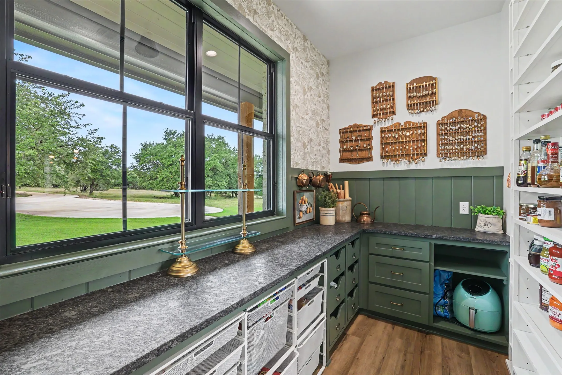 Single Family Residence For Sale in Bell County , 7670 Shiny Top Ranch Lane, Salado, Texas 76571, 4 Bedroom, 3 Bathroom, 6 Garage spaces, 3,609 Sqft, built in 2022, mls#21290502, Real Estate Agent in Salado, Homes For Sale in Bell county, Homes For Sale in Salado, Realtor in Salado Texas, Real Estate Brokerage Independent Realty Texas, Luminita Cordes Realtor