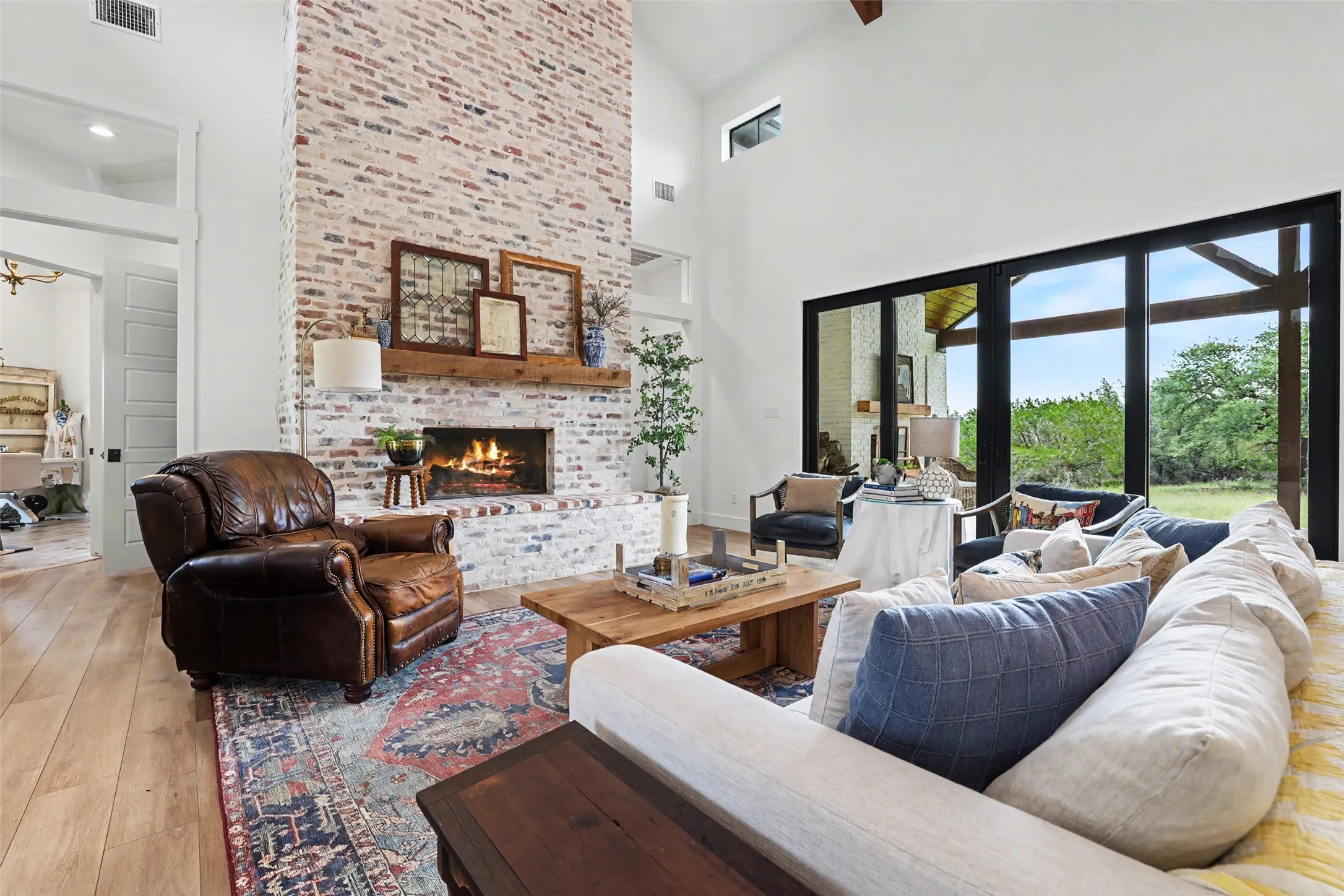 Single Family Residence For Sale in Bell County , 7670 Shiny Top Ranch Lane, Salado, Texas 76571, 4 Bedroom, 3 Bathroom, 6 Garage spaces, 3,609 Sqft, built in 2022, mls#21290502, Real Estate Agent in Salado, Homes For Sale in Bell county, Homes For Sale in Salado, Realtor in Salado Texas, Real Estate Brokerage Independent Realty Texas, Luminita Cordes Realtor