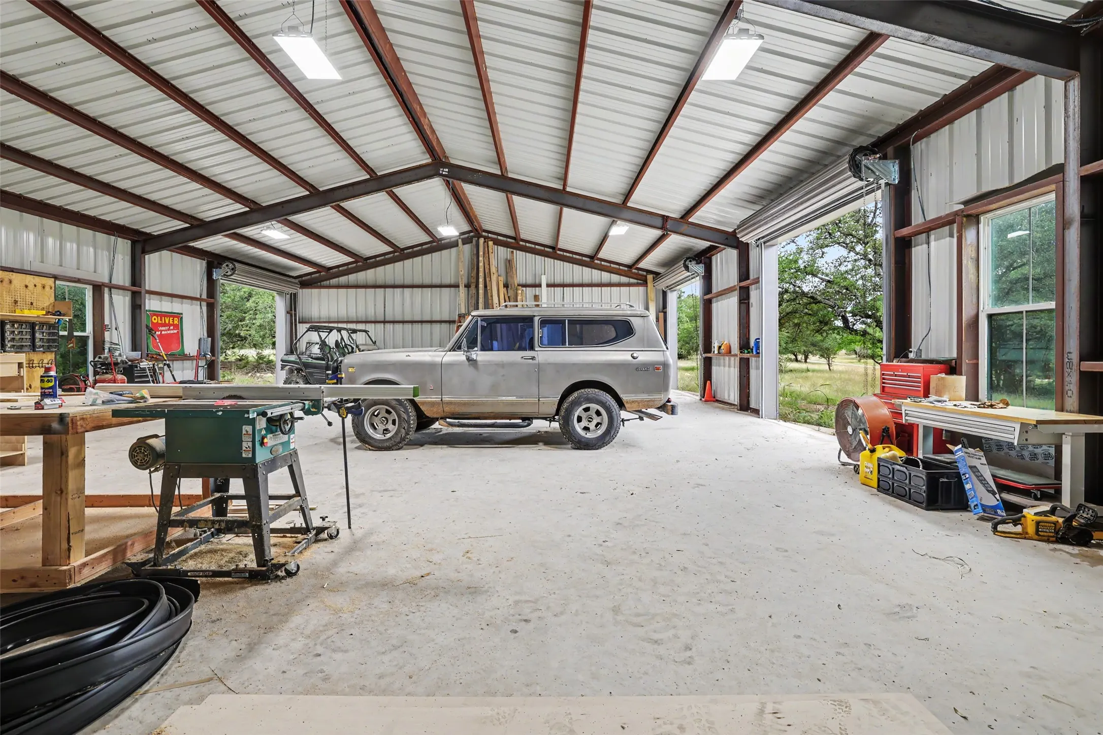 Single Family Residence For Sale in Bell County , 7670 Shiny Top Ranch Lane, Salado, Texas 76571, 4 Bedroom, 3 Bathroom, 6 Garage spaces, 3,609 Sqft, built in 2022, mls#21290502, Real Estate Agent in Salado, Homes For Sale in Bell county, Homes For Sale in Salado, Realtor in Salado Texas, Real Estate Brokerage Independent Realty Texas, Luminita Cordes Realtor