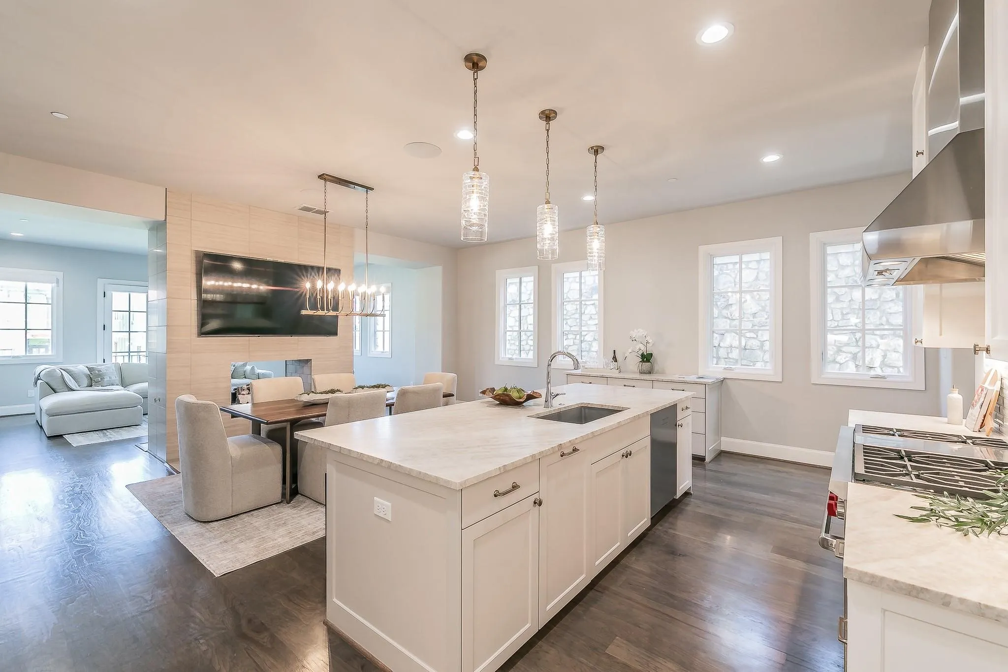 Single Family Residence For Rent in Tarrant County , 8 Comillas Drive, Westlake, Texas 76262, 5 Bedroom, 5 Bathroom, 2 Garage spaces, 4,399 Sqft, built in 2018, mls#21290318, Real Estate Agent in Westlake, Homes For Rent in Tarrant county, Homes For Rent in Westlake, Realtor in Westlake Texas, Real Estate Brokerage Independent Realty Texas, Luminita Cordes Realtor