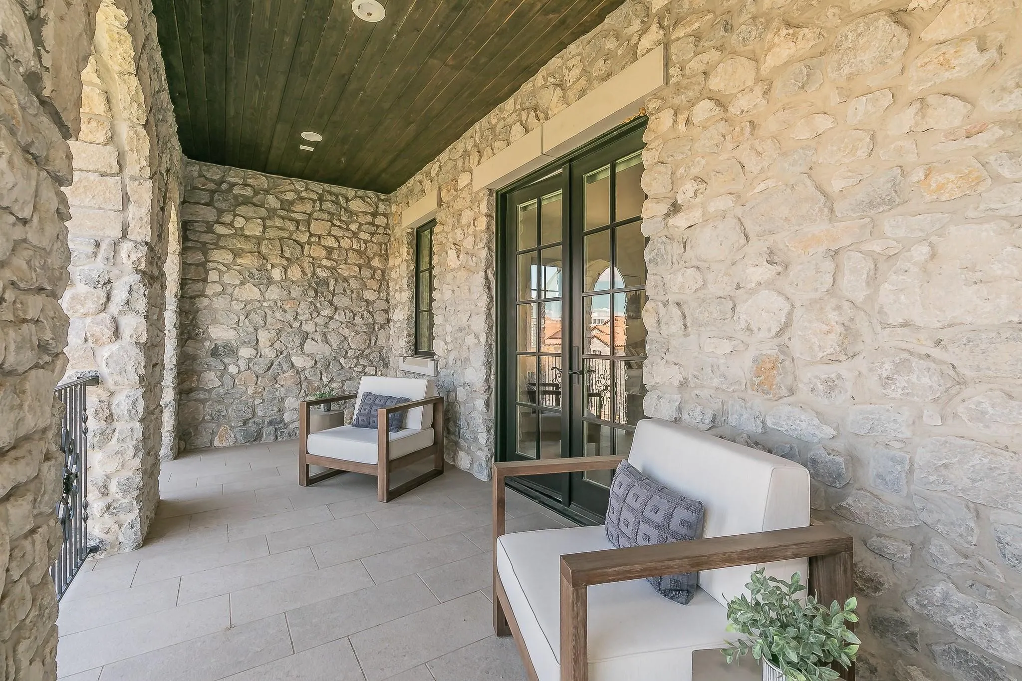 Single Family Residence For Rent in Tarrant County , 8 Comillas Drive, Westlake, Texas 76262, 5 Bedroom, 5 Bathroom, 2 Garage spaces, 4,399 Sqft, built in 2018, mls#21290318, Real Estate Agent in Westlake, Homes For Rent in Tarrant county, Homes For Rent in Westlake, Realtor in Westlake Texas, Real Estate Brokerage Independent Realty Texas, Luminita Cordes Realtor