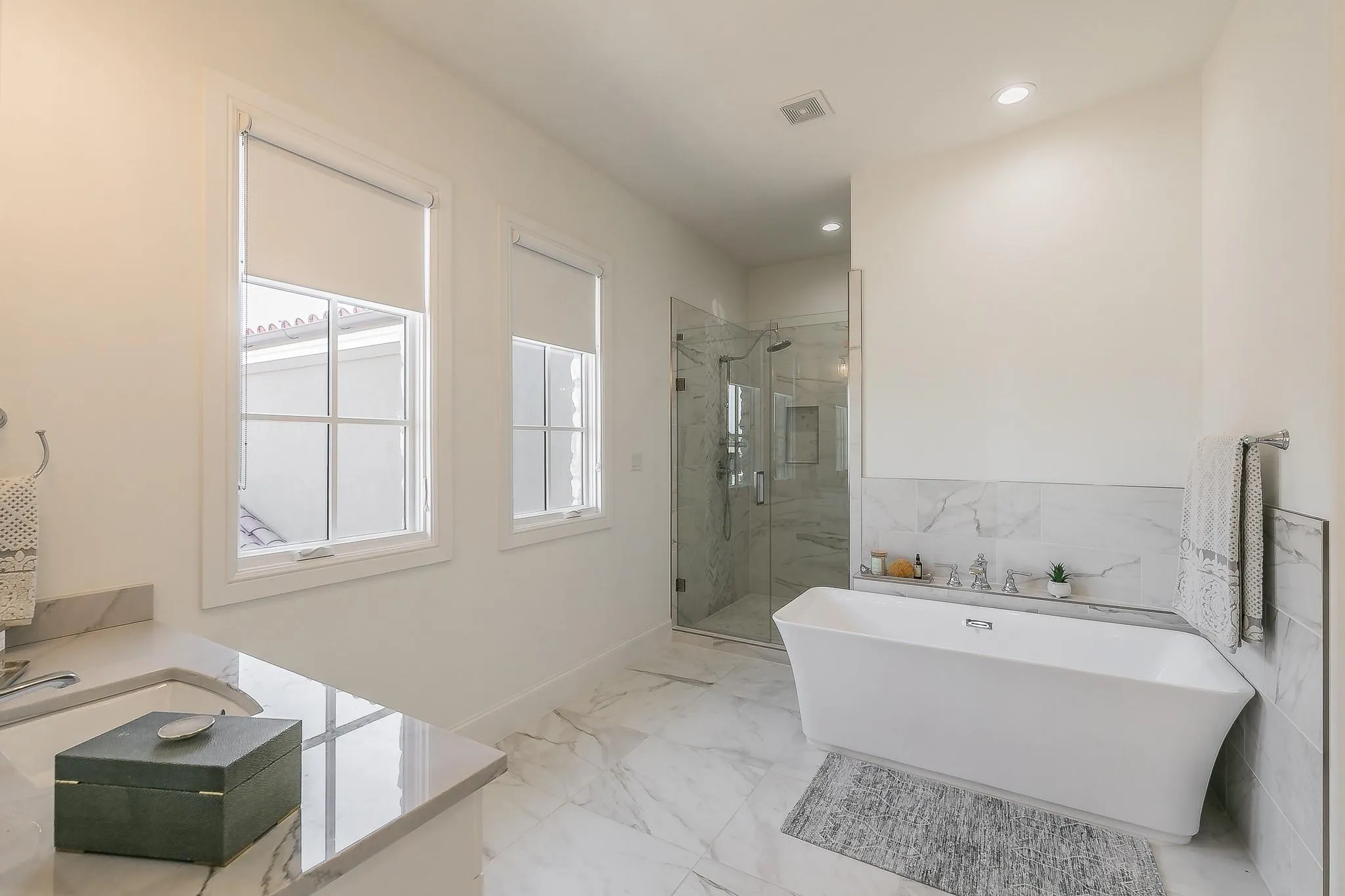 Single Family Residence For Rent in Tarrant County , 8 Comillas Drive, Westlake, Texas 76262, 5 Bedroom, 5 Bathroom, 2 Garage spaces, 4,399 Sqft, built in 2018, mls#21290318, Real Estate Agent in Westlake, Homes For Rent in Tarrant county, Homes For Rent in Westlake, Realtor in Westlake Texas, Real Estate Brokerage Independent Realty Texas, Luminita Cordes Realtor