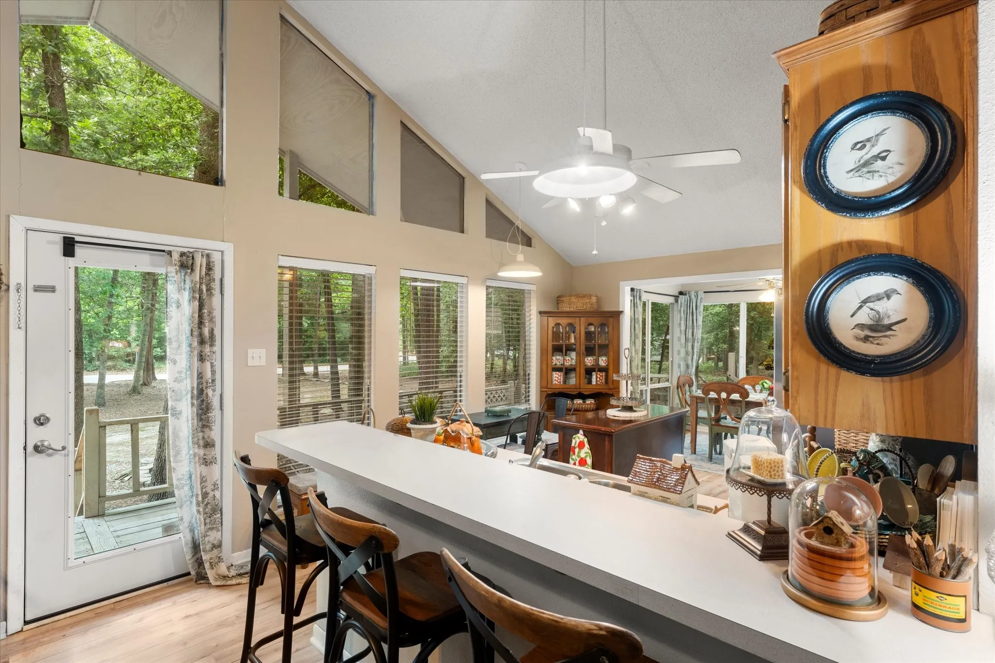 Single Family Residence For Sale in Wood County , 177 Woodfern Glen, Holly Lake Ranch, Texas 75765, 2 Bedrooms, 2 Bathrooms, Garage spaces, 1,106 Sqft, built in 1997, Price $175,000, mls#21287763, Real Estate Agent in Holly Lake Ranch, Homes For Sale in Wood county, Homes For Sale in Holly Lake Ranch, Realtor in Holly Lake Ranch Texas, Real Estate Brokerage Independent Realty Texas, Luminita Cordes Realtor