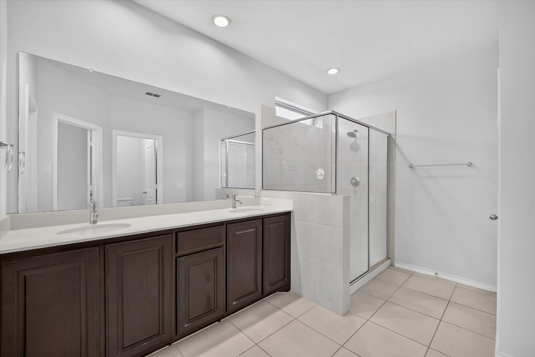 Single Family Residence For Rent in Collin County , 3304 Shortgrass Lane, Melissa, Texas 75454, 3 Bedroom, 3 Bathroom, 2 Garage spaces, 2,155 Sqft, built in 2023, mls#21291085, Real Estate Agent in Melissa, Homes For Rent in Collin county, Homes For Rent in Melissa, Realtor in Melissa Texas, Real Estate Brokerage Independent Realty Texas, Luminita Cordes Realtor