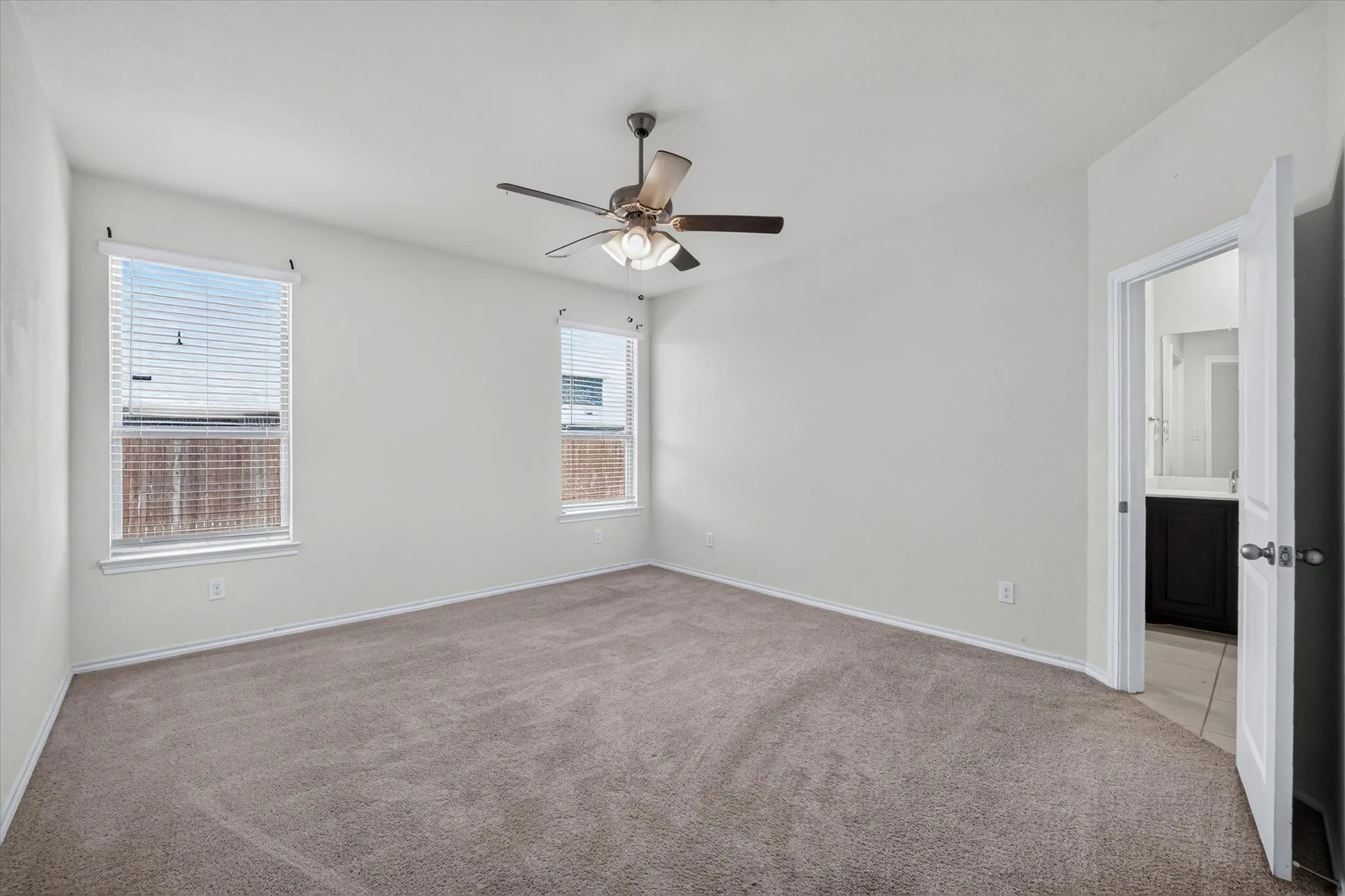 Single Family Residence For Rent in Collin County , 3304 Shortgrass Lane, Melissa, Texas 75454, 3 Bedroom, 3 Bathroom, 2 Garage spaces, 2,155 Sqft, built in 2023, mls#21291085, Real Estate Agent in Melissa, Homes For Rent in Collin county, Homes For Rent in Melissa, Realtor in Melissa Texas, Real Estate Brokerage Independent Realty Texas, Luminita Cordes Realtor