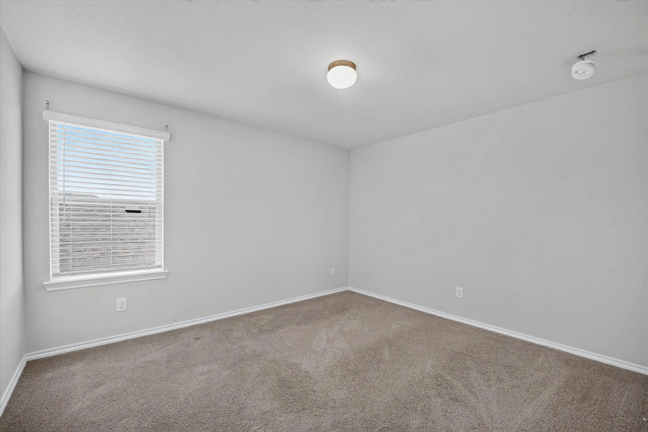 Single Family Residence For Rent in Collin County , 3304 Shortgrass Lane, Melissa, Texas 75454, 3 Bedroom, 3 Bathroom, 2 Garage spaces, 2,155 Sqft, built in 2023, mls#21291085, Real Estate Agent in Melissa, Homes For Rent in Collin county, Homes For Rent in Melissa, Realtor in Melissa Texas, Real Estate Brokerage Independent Realty Texas, Luminita Cordes Realtor