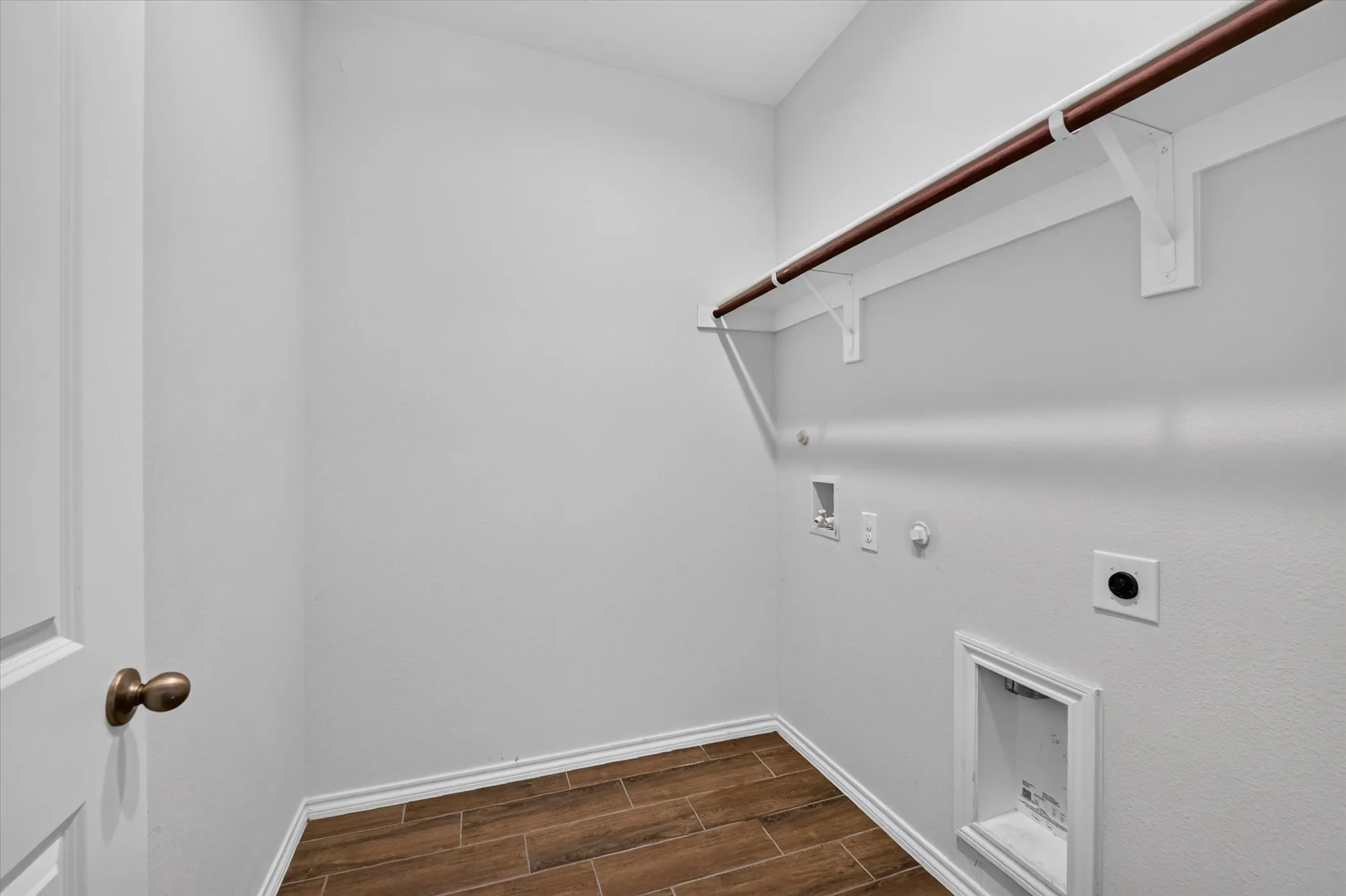 Single Family Residence For Rent in Collin County , 3304 Shortgrass Lane, Melissa, Texas 75454, 3 Bedroom, 3 Bathroom, 2 Garage spaces, 2,155 Sqft, built in 2023, mls#21291085, Real Estate Agent in Melissa, Homes For Rent in Collin county, Homes For Rent in Melissa, Realtor in Melissa Texas, Real Estate Brokerage Independent Realty Texas, Luminita Cordes Realtor