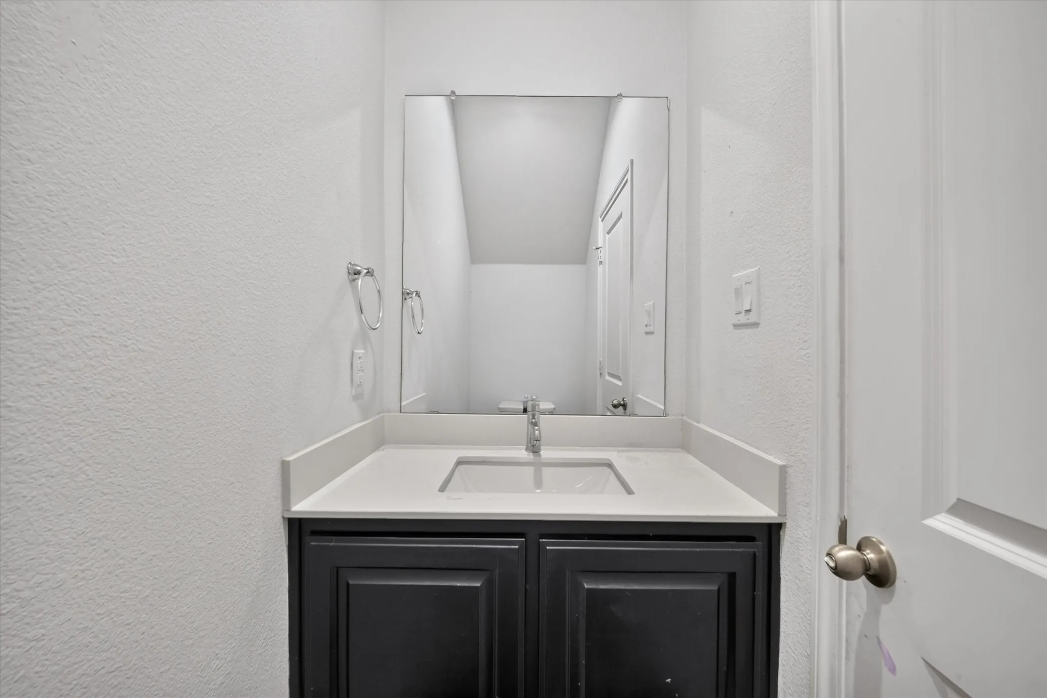 Single Family Residence For Rent in Collin County , 3304 Shortgrass Lane, Melissa, Texas 75454, 3 Bedroom, 3 Bathroom, 2 Garage spaces, 2,155 Sqft, built in 2023, mls#21291085, Real Estate Agent in Melissa, Homes For Rent in Collin county, Homes For Rent in Melissa, Realtor in Melissa Texas, Real Estate Brokerage Independent Realty Texas, Luminita Cordes Realtor