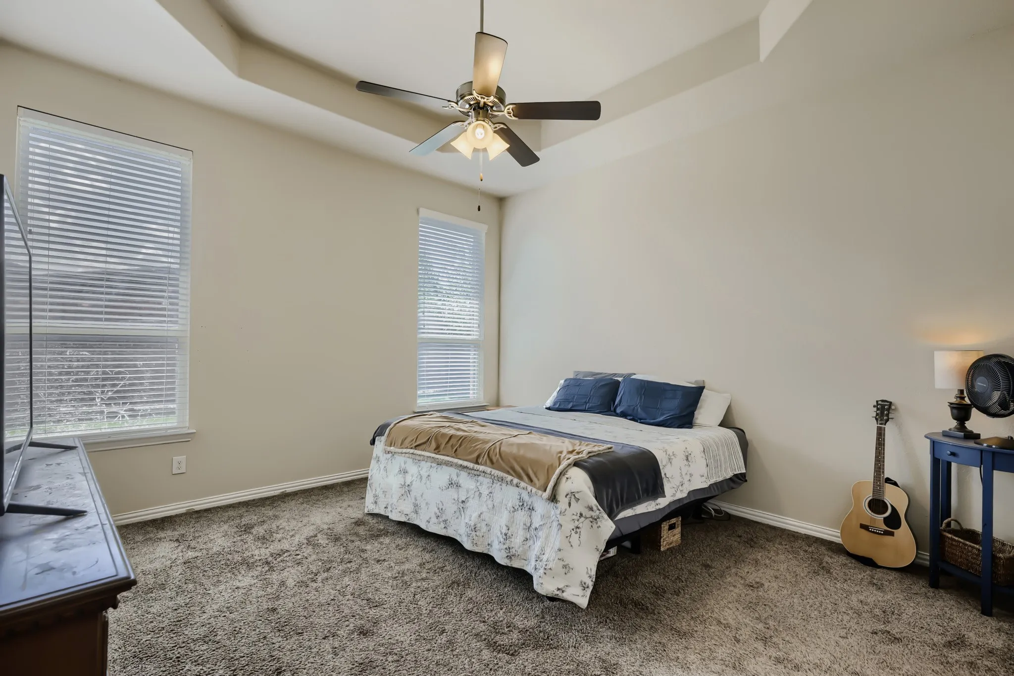 Single Family Residence For Sale in Denton County , 2002 Milano Lane, Lewisville, Texas 75077, 3 Bedroom, 3 Bathroom, 2 Garage spaces, 2,515 Sqft, built in 2016, mls#21291191, Real Estate Agent in Lewisville, Homes For Sale in Denton county, Homes For Sale in Lewisville, Realtor in Lewisville Texas, Real Estate Brokerage Independent Realty Texas, Luminita Cordes Realtor