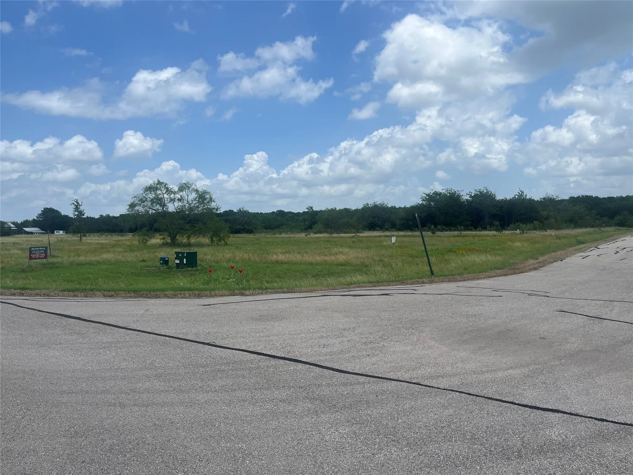 Improved Land For Sale in Navarro County , Lot 87 Stillwater Shores Drive, Corsicana, Texas 75109, 0, 0, Garage spaces, 0 Sqft, built in 0, Price $70,000, mls#21291195, Real Estate Agent in Corsicana, Homes For Sale in Navarro county, Homes For Sale in Corsicana, Realtor in Corsicana Texas, Real Estate Brokerage Independent Realty Texas, Luminita Cordes Realtor
