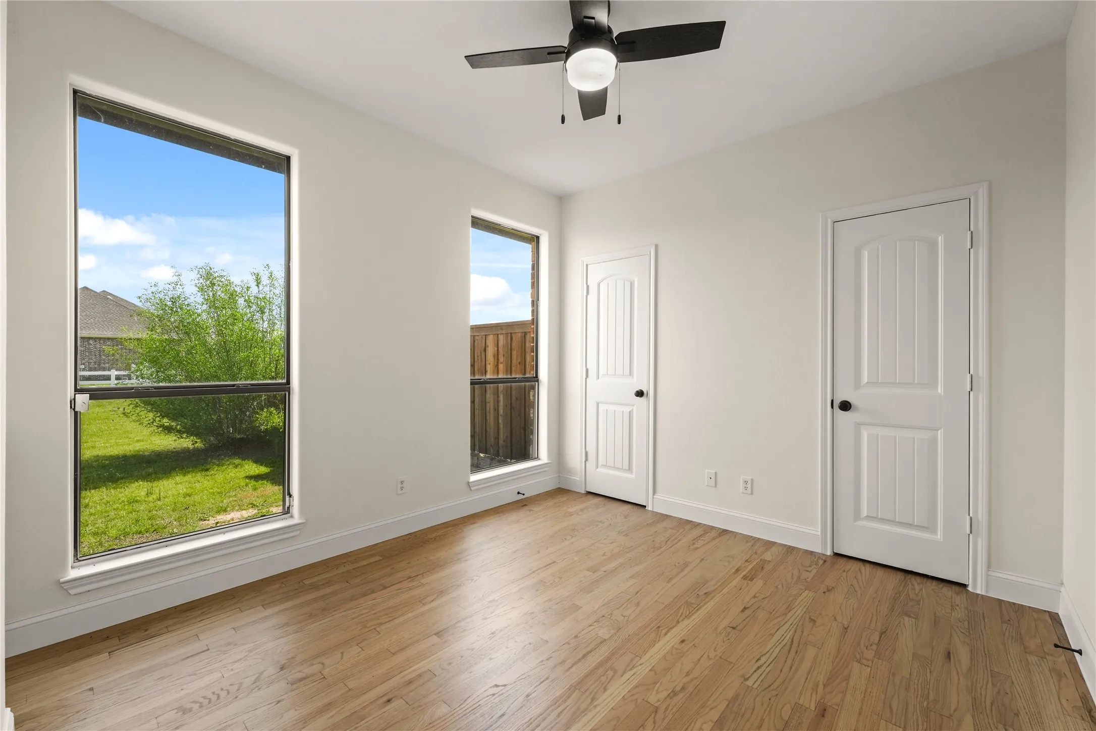 Single Family Residence For Sale in Kaufman County , 7754 County Road 275, Terrell, Texas 75160, 3 Bedroom, 3 Bathroom, 2 Garage spaces, 1,906 Sqft, built in 2006, mls#21289753, Real Estate Agent in Terrell, Homes For Sale in Kaufman county, Homes For Sale in Terrell, Realtor in Terrell Texas, Real Estate Brokerage Independent Realty Texas, Luminita Cordes Realtor