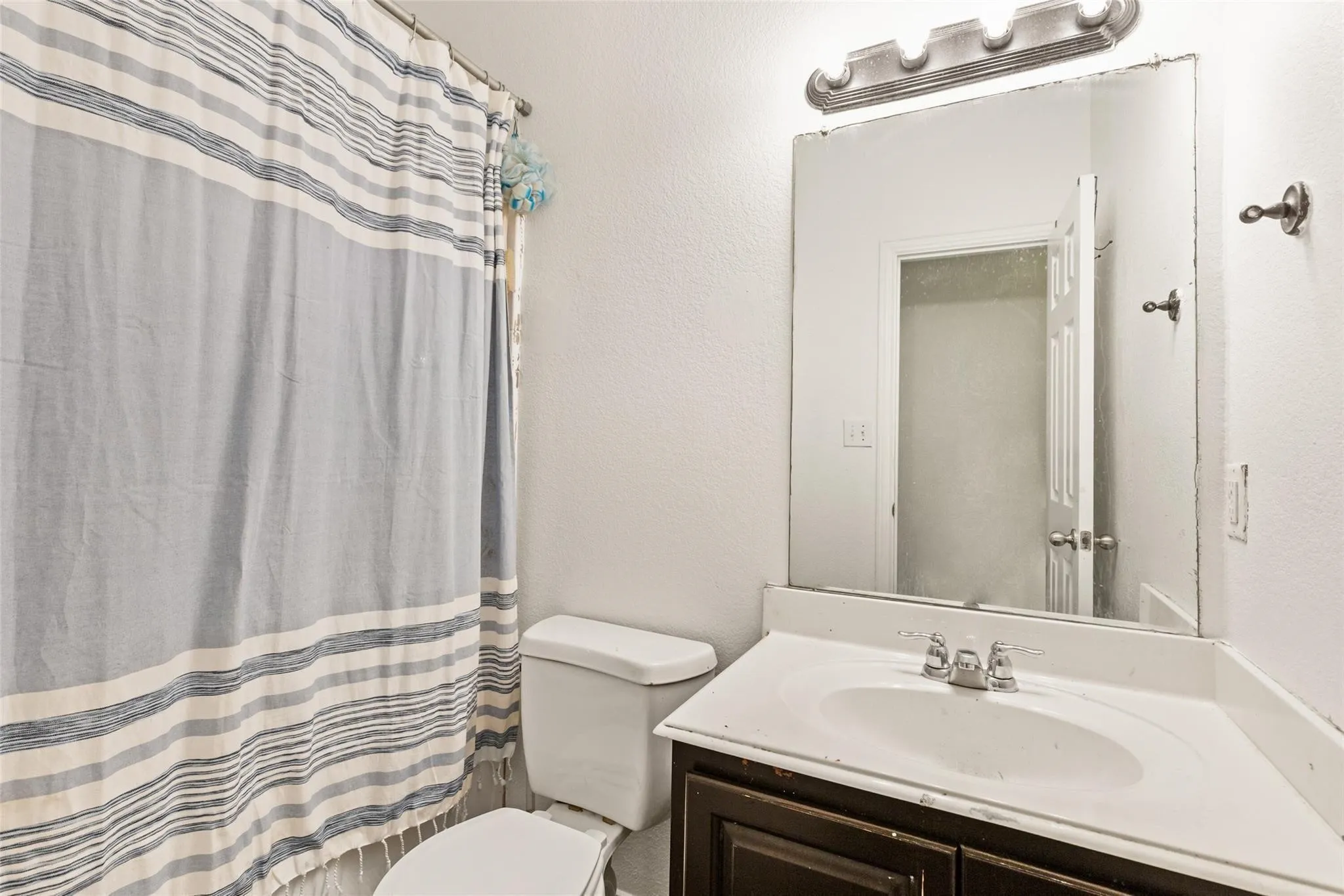 Single Family Residence For Rent in Collin County , 325 Crosscreek Drive, Princeton, Texas 75407, 4 Bedroom, 2 Bathroom, 2 Garage spaces, 1,540 Sqft, built in 2009, mls#21291248, Real Estate Agent in Princeton, Homes For Rent in Collin county, Homes For Rent in Princeton, Realtor in Princeton Texas, Real Estate Brokerage Independent Realty Texas, Luminita Cordes Realtor