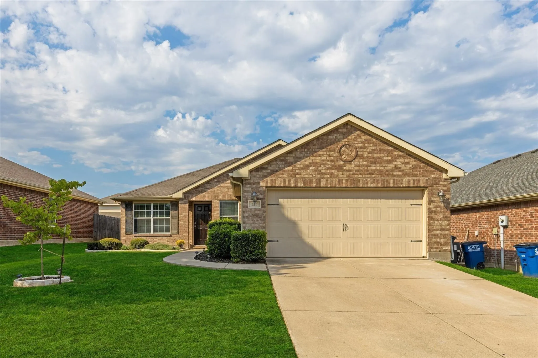 Single Family Residence For Rent in Collin County , 325 Crosscreek Drive, Princeton, Texas 75407, 4 Bedroom, 2 Bathroom, 2 Garage spaces, 1,540 Sqft, built in 2009, mls#21291248, Real Estate Agent in Princeton, Homes For Rent in Collin county, Homes For Rent in Princeton, Realtor in Princeton Texas, Real Estate Brokerage Independent Realty Texas, Luminita Cordes Realtor